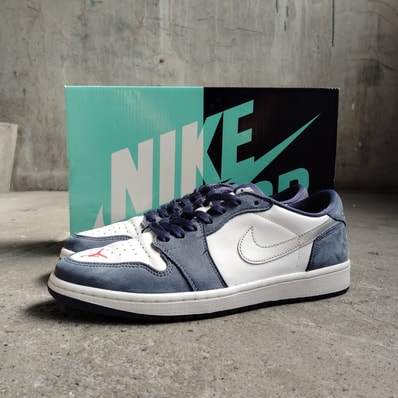 Nike SB Air Jordan 1 Low "Midnight Navy"