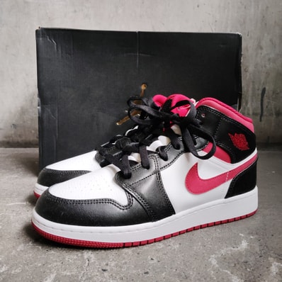 Nike GS Air Jordan 1 Mid "White/Gym Red/Black"