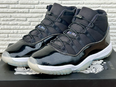 Nike Air Jordan 11 Retro "Space Jam" (2016)