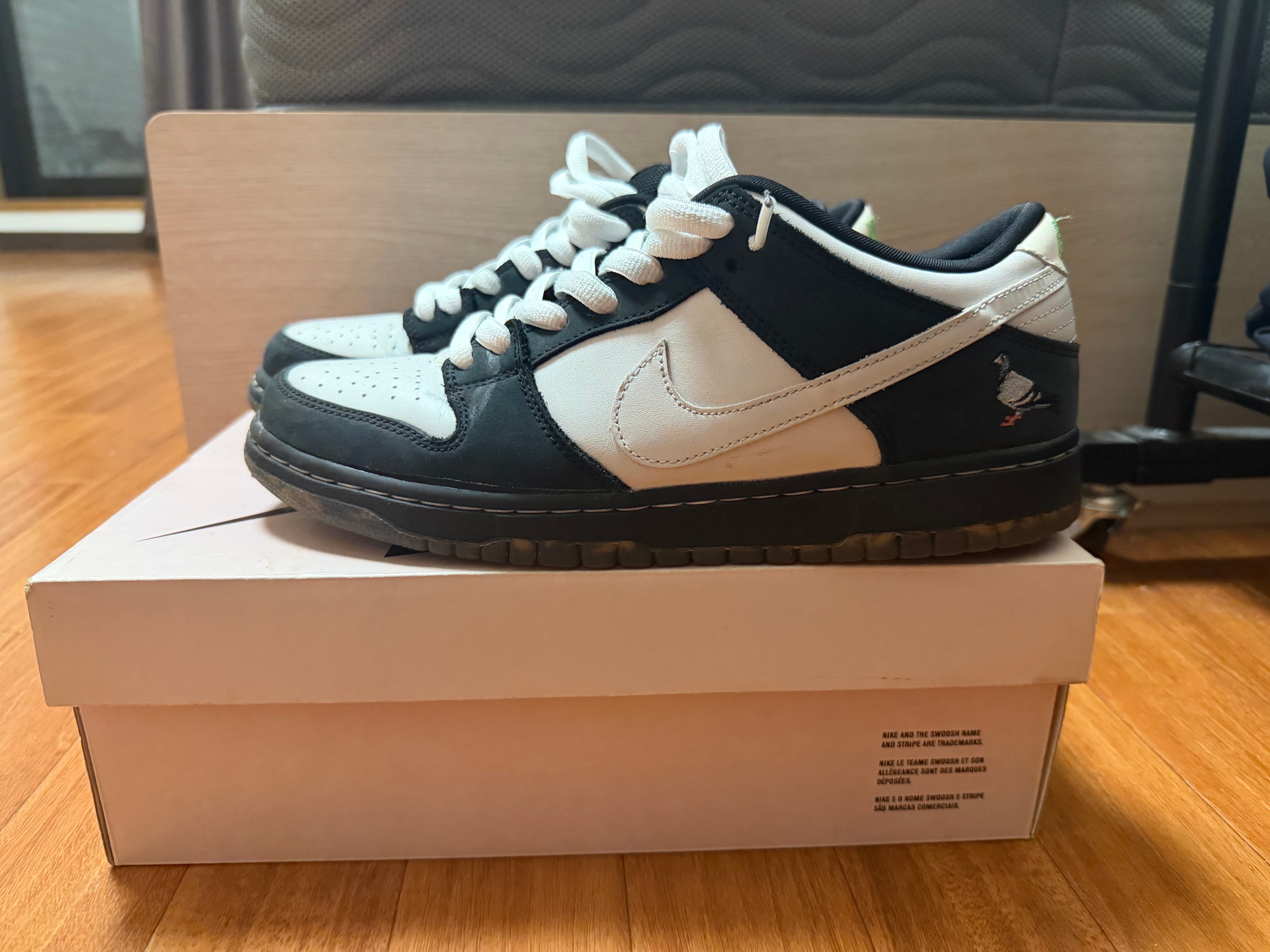 STAPLE × Nike SB Dunk Low "Pigeon Black/White"