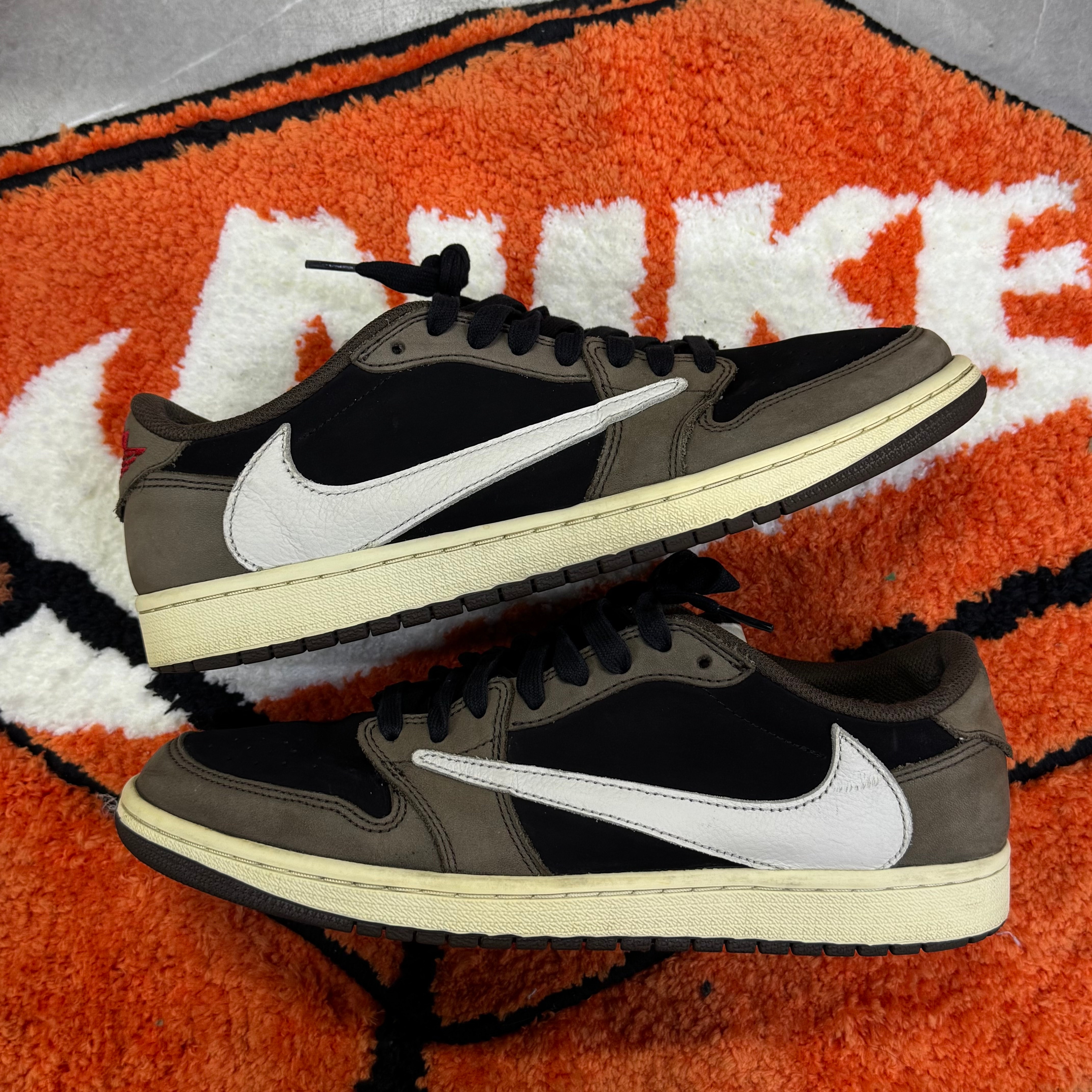 Travis Scott × Nike Air Jordan 1 Low OG SP-T "Black/Dark Mocha"