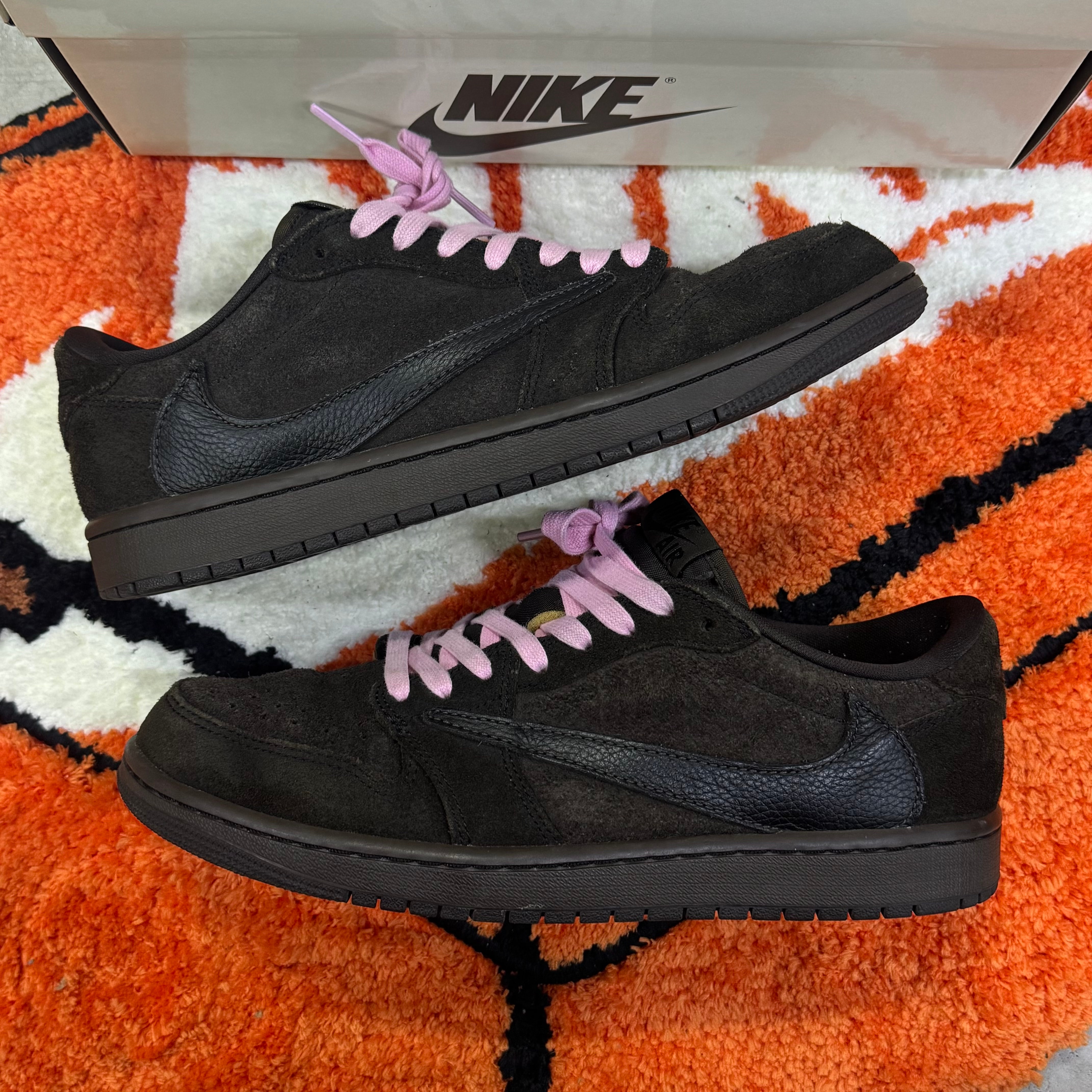 Travis Scott × Nike Air Jordan 1 Low OG SP "Velvet Brown and Dark Mocha"