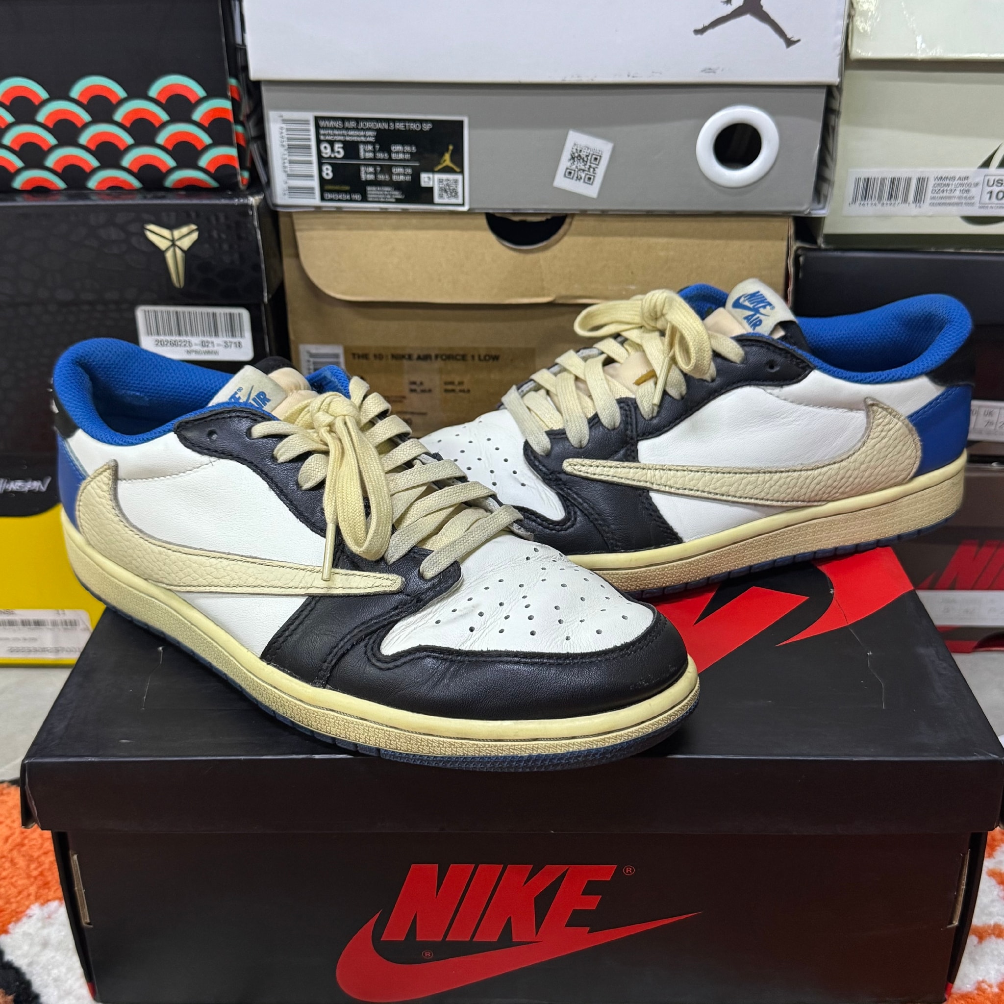 Travis Scott × fragment design × Nike Air Jordan 1 Low OG SP "Military Blue"