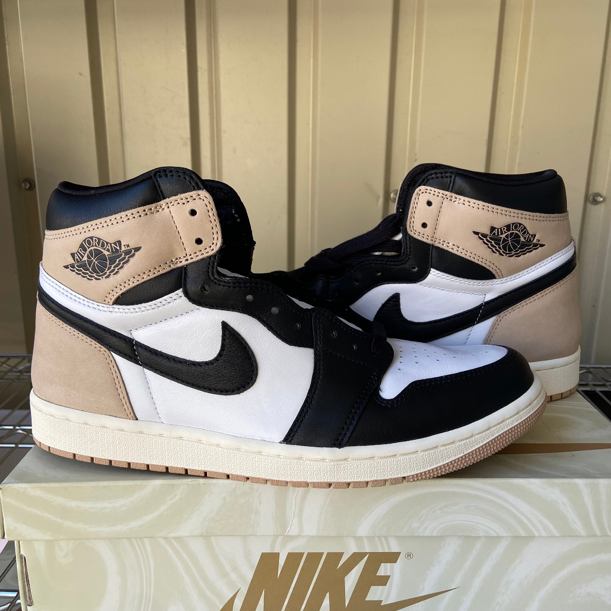 Nike Women's Air Jordan 1 Retro High OG "Latte"