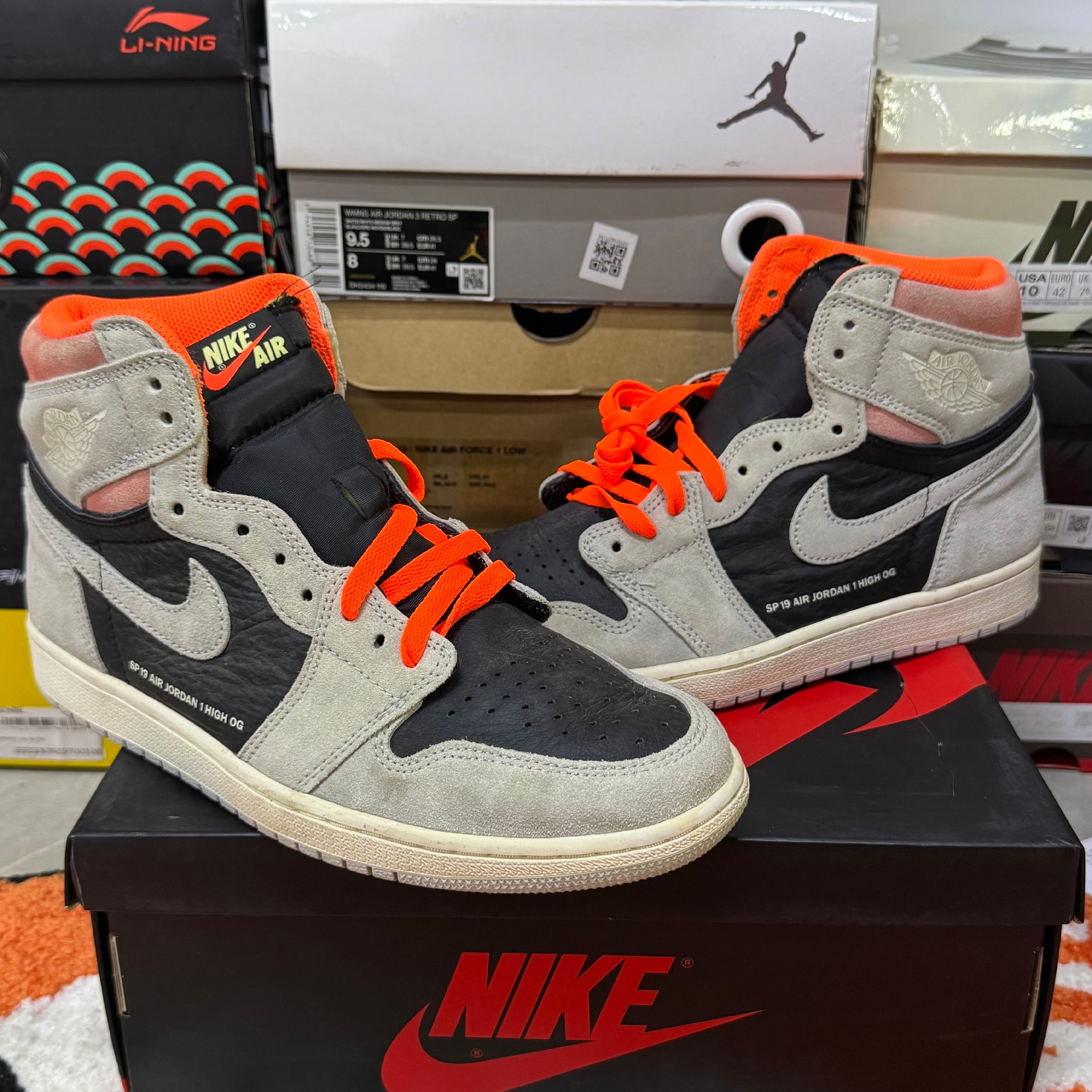 Nike Air Jordan 1 Retro High OG "Hyper Crimson"