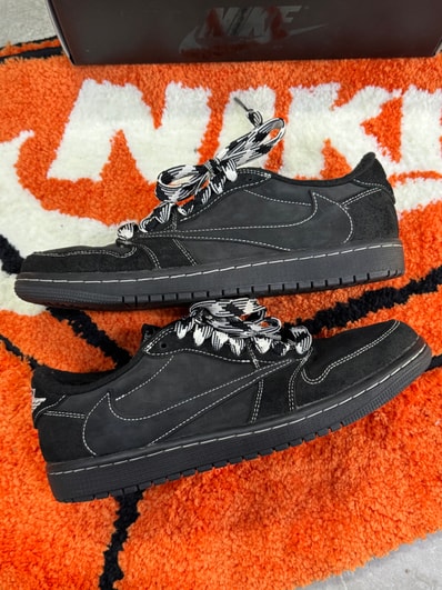 Travis Scott × Nike Air Jordan 1 Low OG SP "Black Phantom"