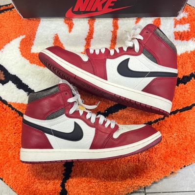 Nike Air Jordan 1 High OG "Lost & Found/Chicago"