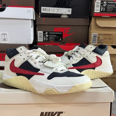 Travis Scott × Nike Jordan Jumpman Jack TR "University Red"