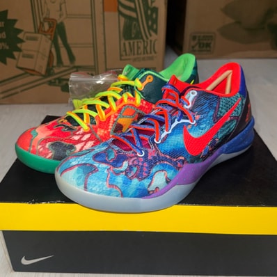 Nike Kobe 8 What the Kobe (WTK) "Electric Orange/Volt-Bright Crimson"