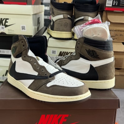 Travis Scott × Nike Air Jordan 1 Retro High OG TS SP "Sail/Dark Mocha"
