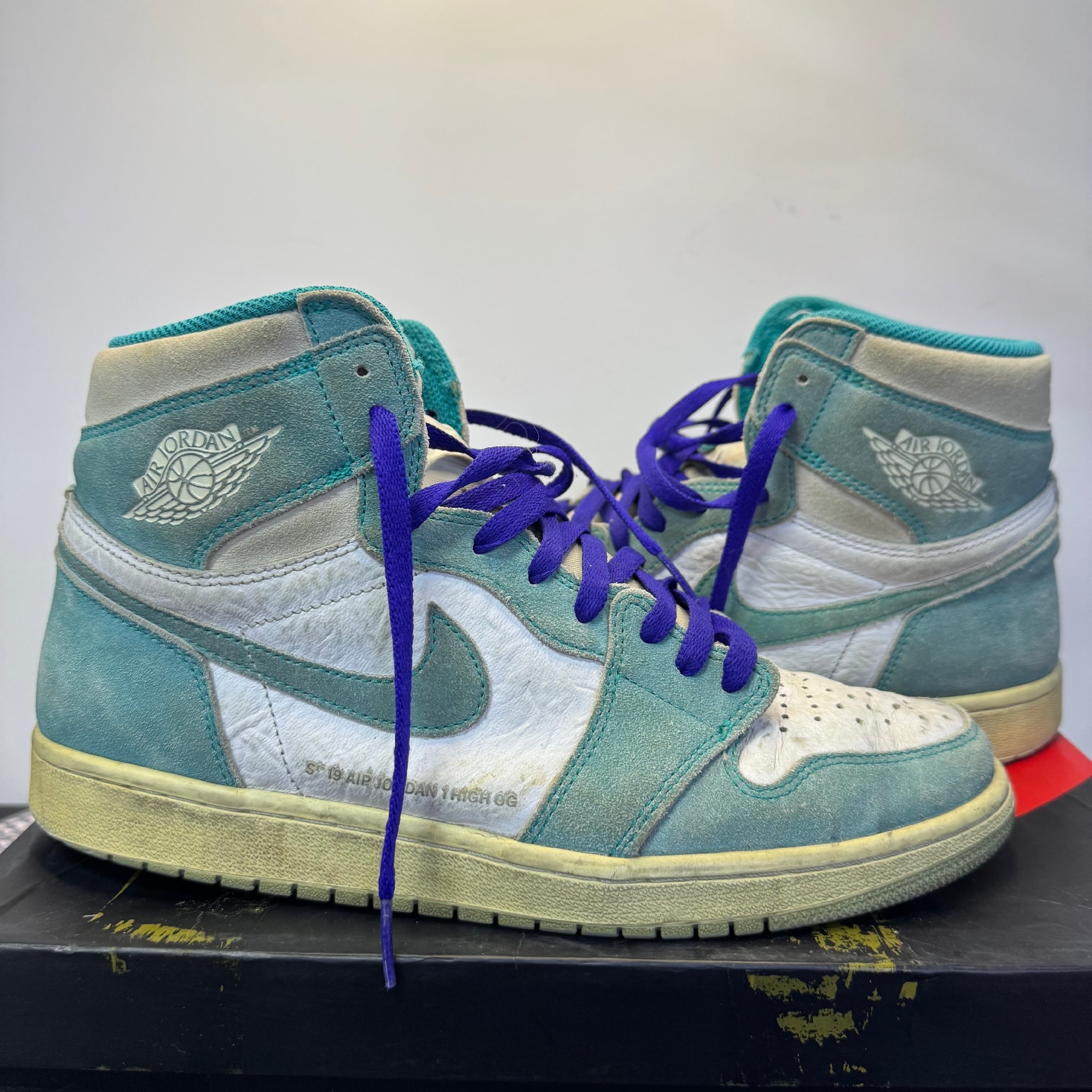 Nike Air Jordan 1 Retro High OG "Turbo Green"