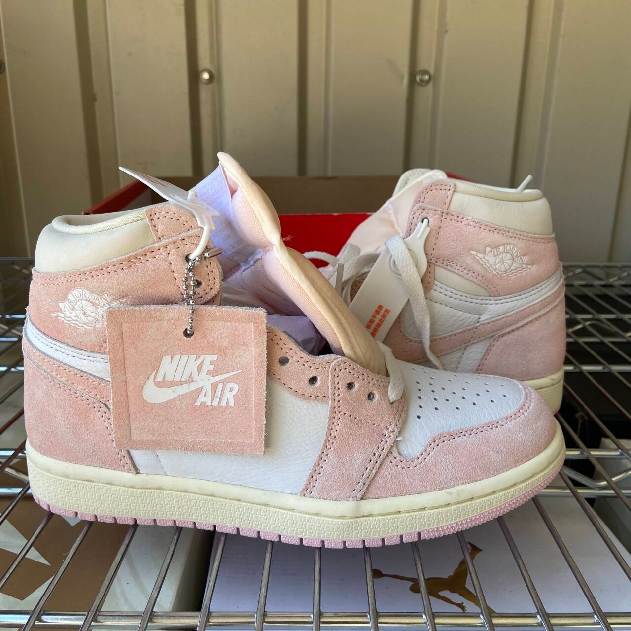 Nike Women's Air Jordan 1 Retro High OG "Washed Pink"