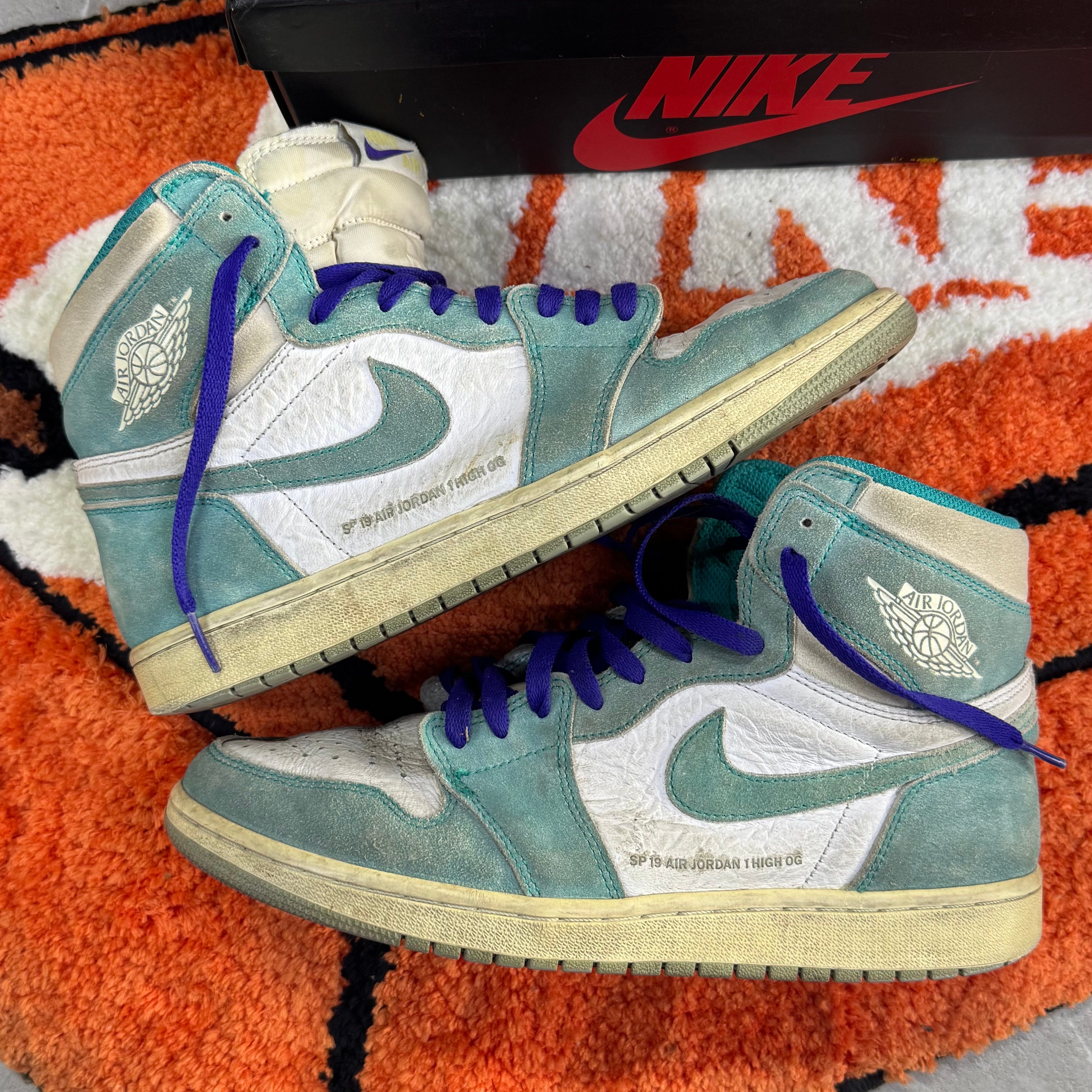 Nike Air Jordan 1 Retro High OG "Turbo Green"