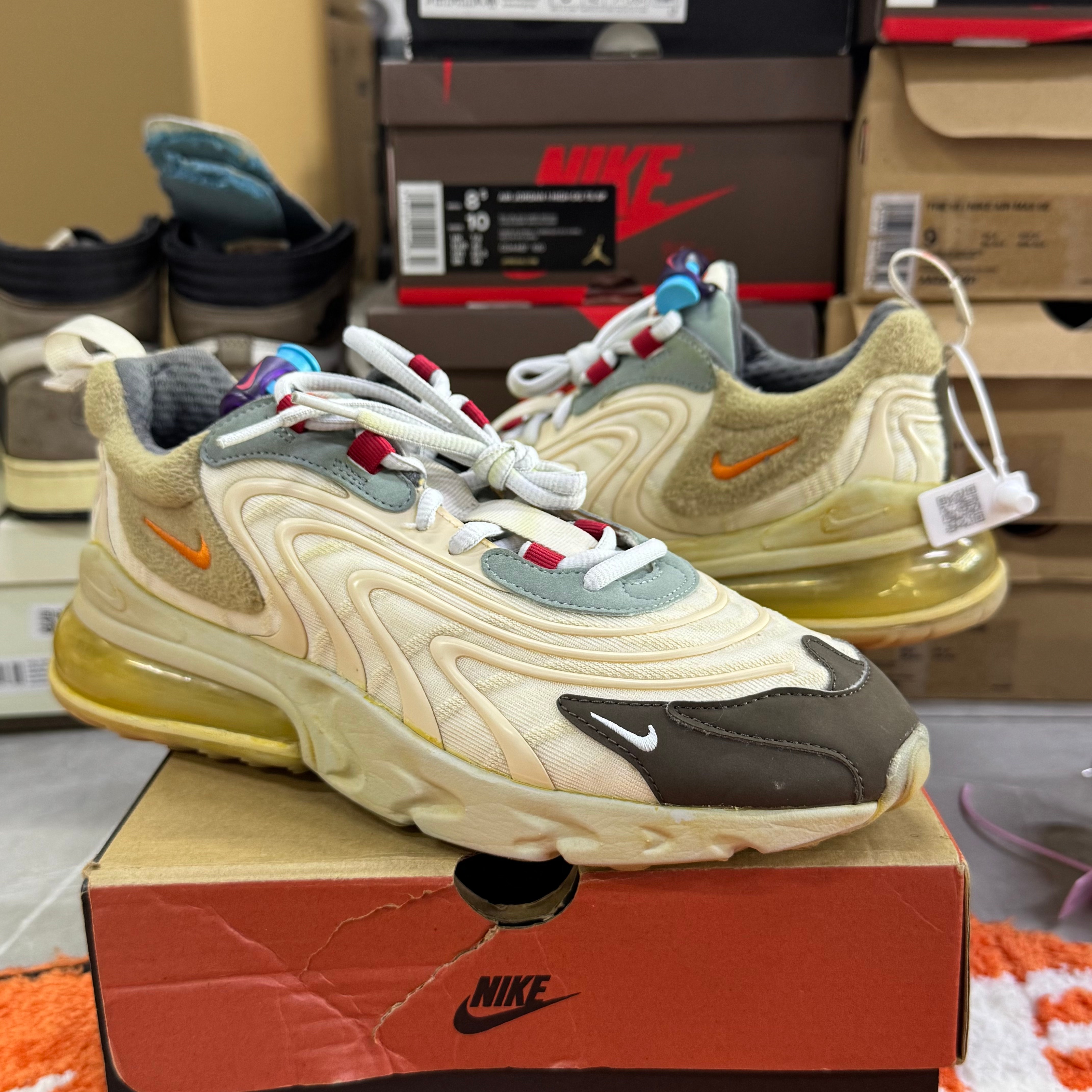 Travis Scott  × Nike Air Max 270 "Cactus Trails"