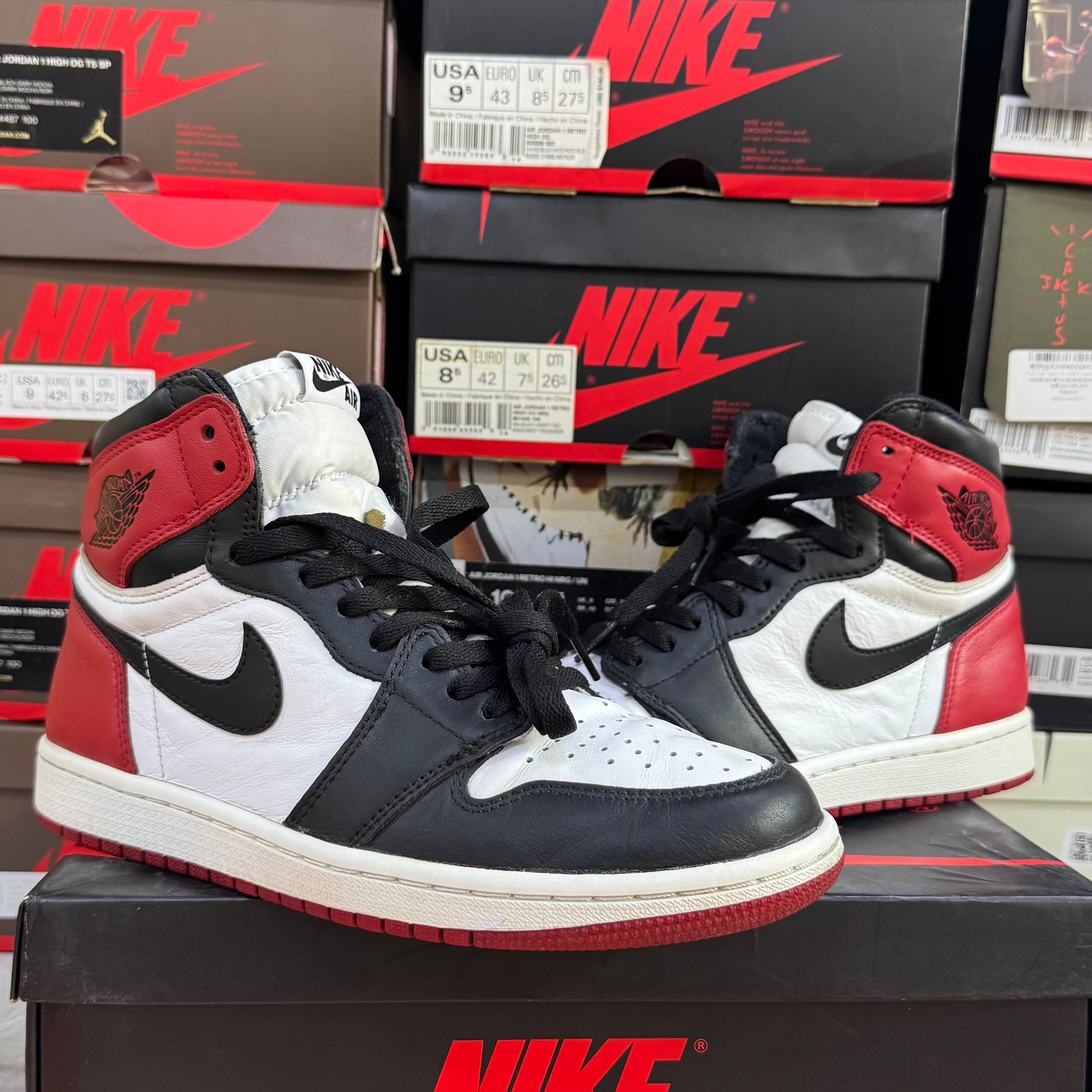 Nike Air Jordan 1 Retro High OG "Black Toe"