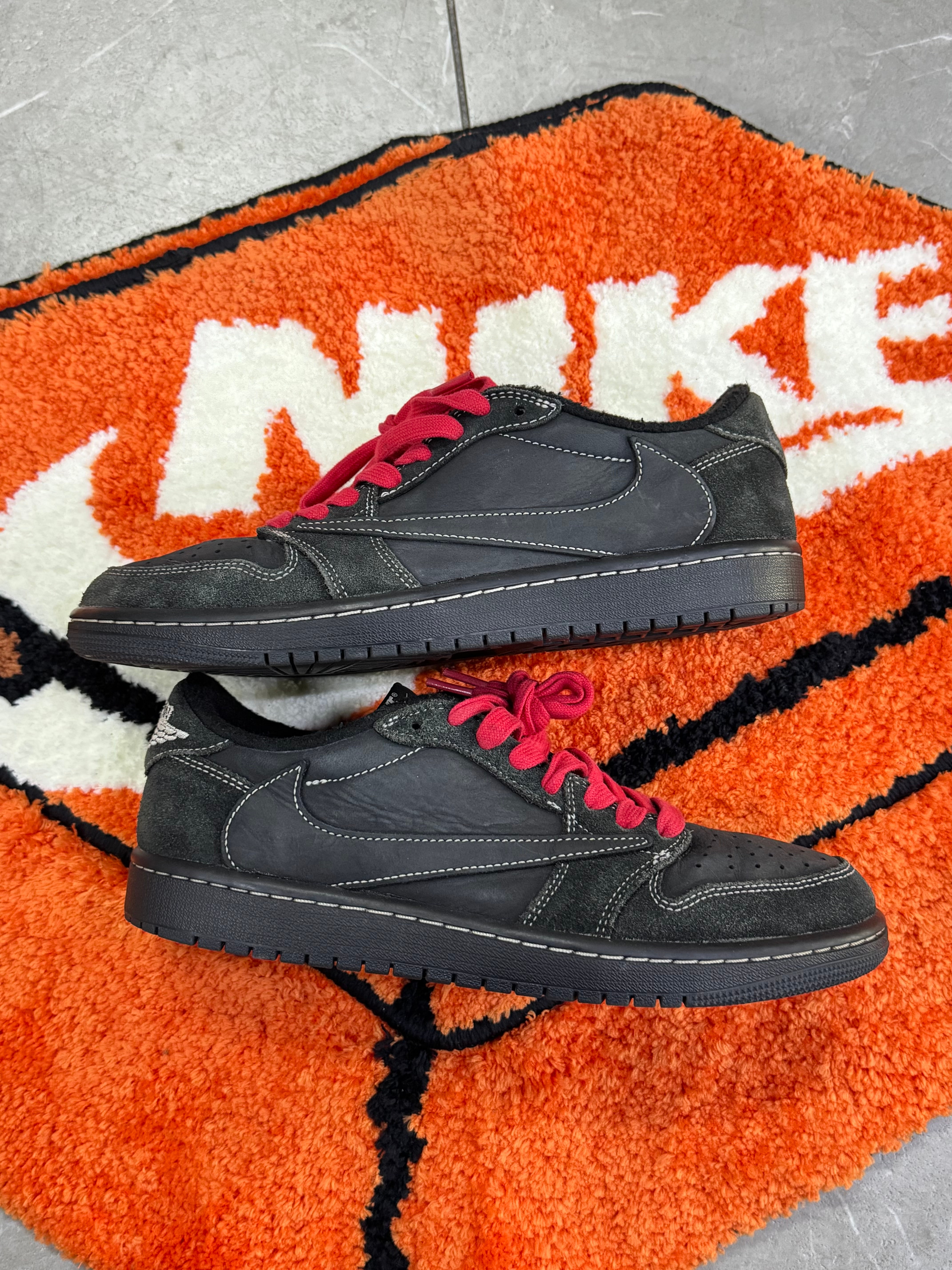 Travis Scott × Nike Air Jordan 1 Low OG SP "Black Phantom"