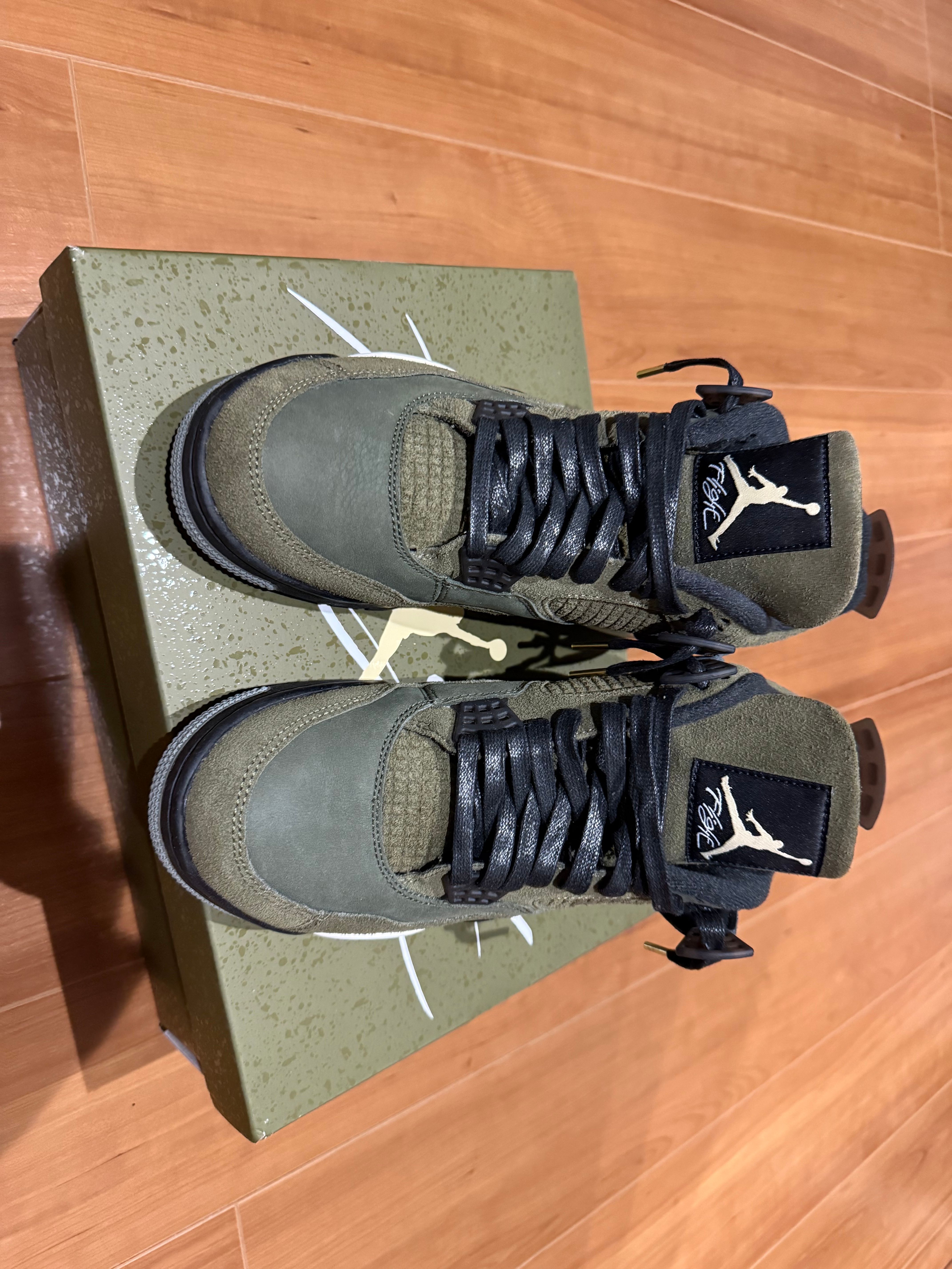 Nike Air Jordan 4 Retro SE Craft "Olive"