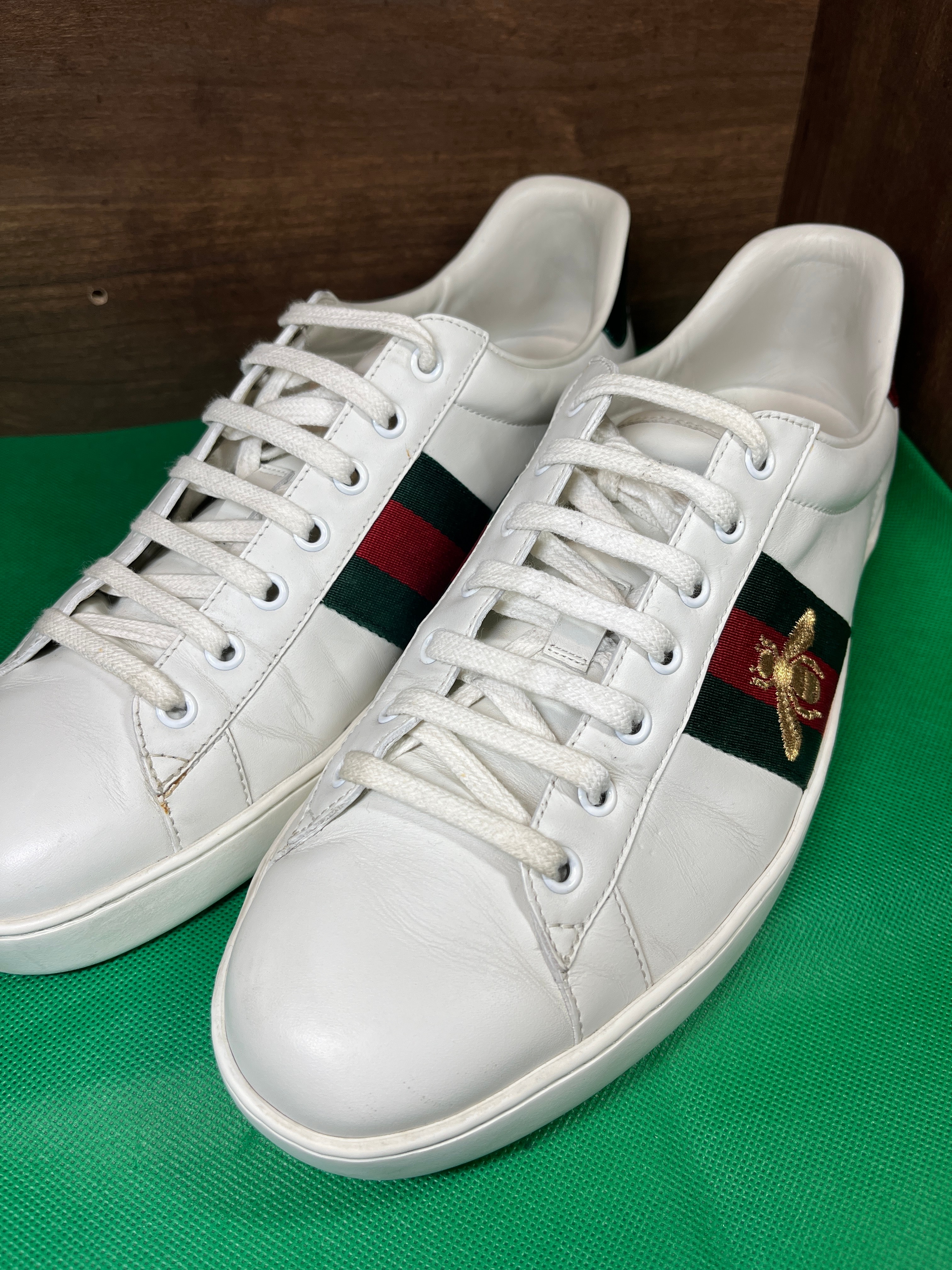 グッチ エース ハチ付き スニーカー "ホワイトレザー"