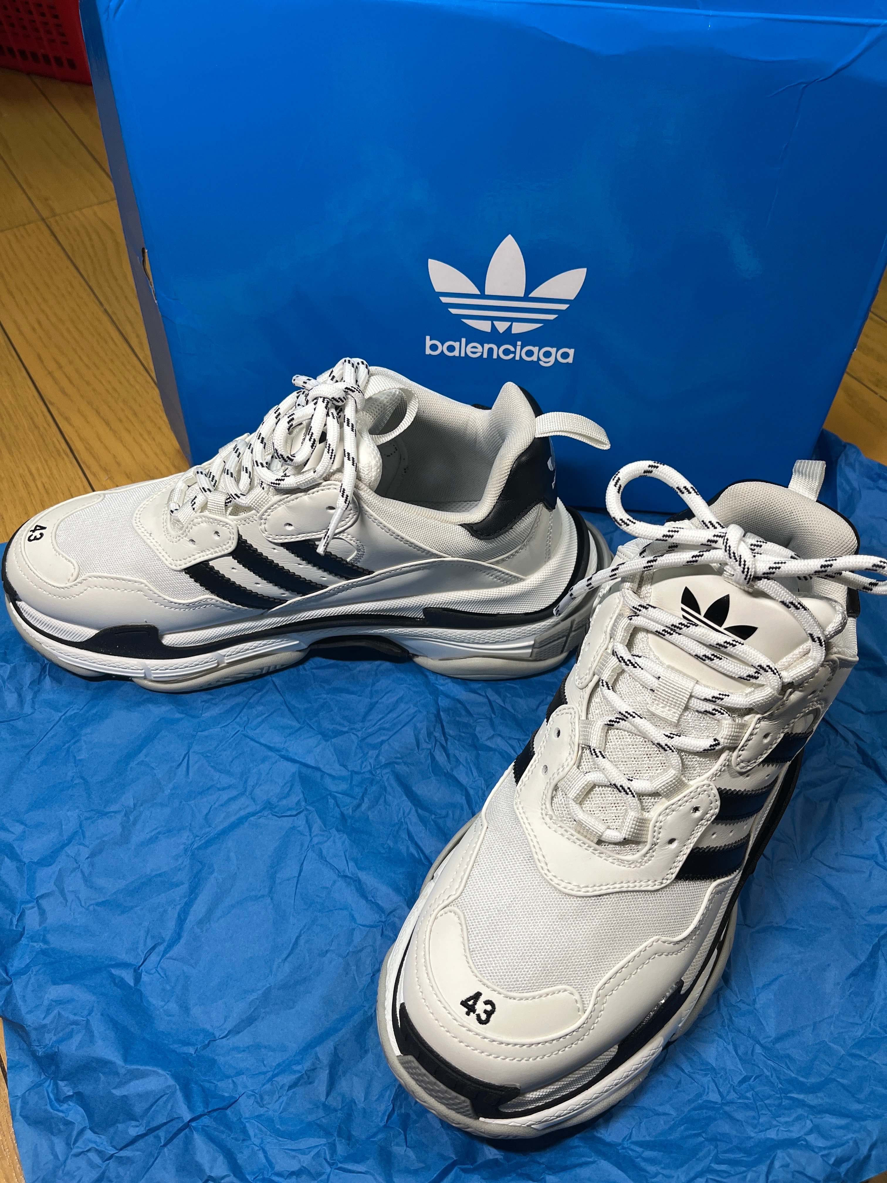 トリプルS(Triple S)/Balenciaga 人気の新作/中古通販【スニーカーダンク】
