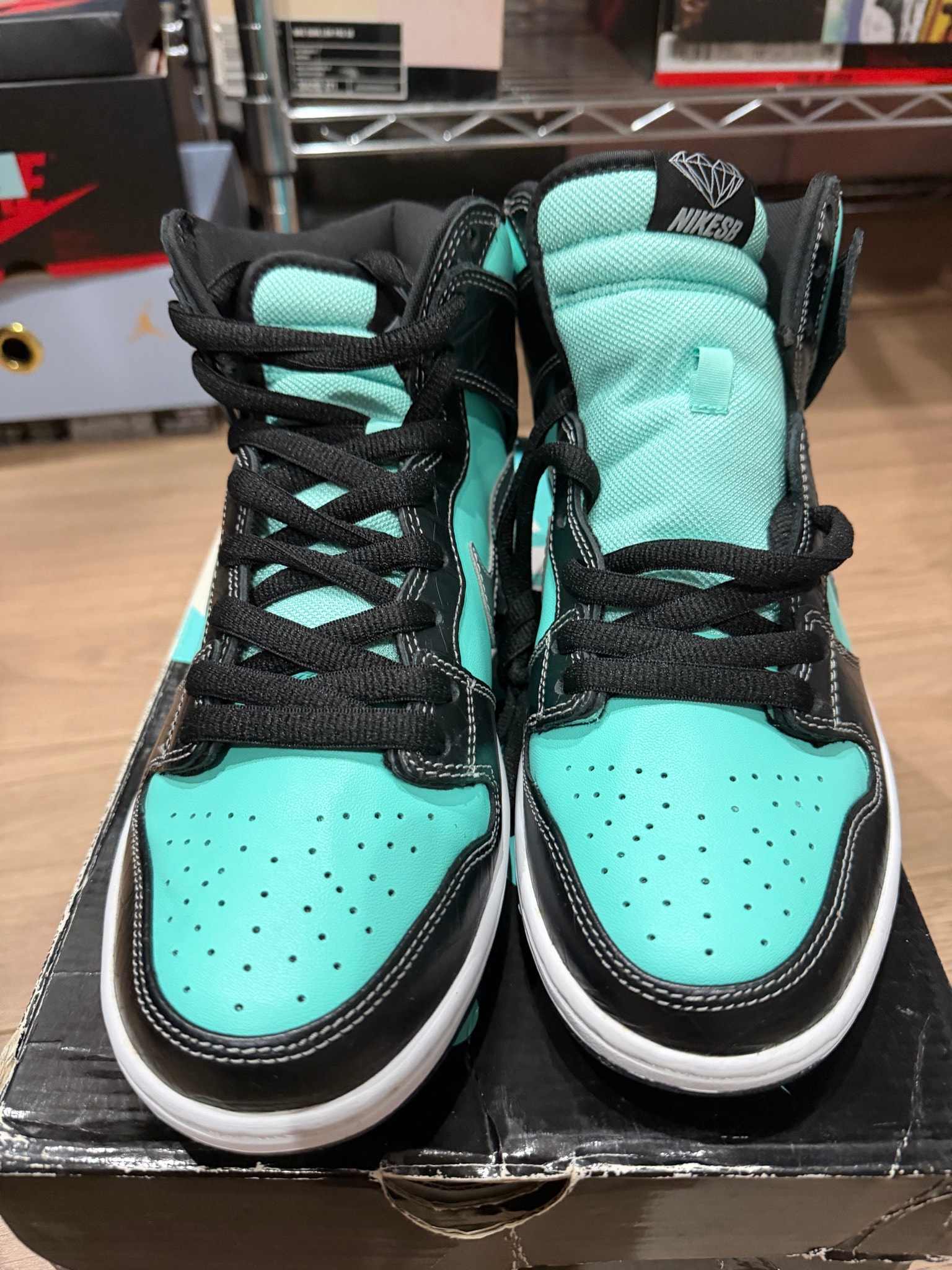 Diamond Supply × Nike SB Dunk High "Tiffany"