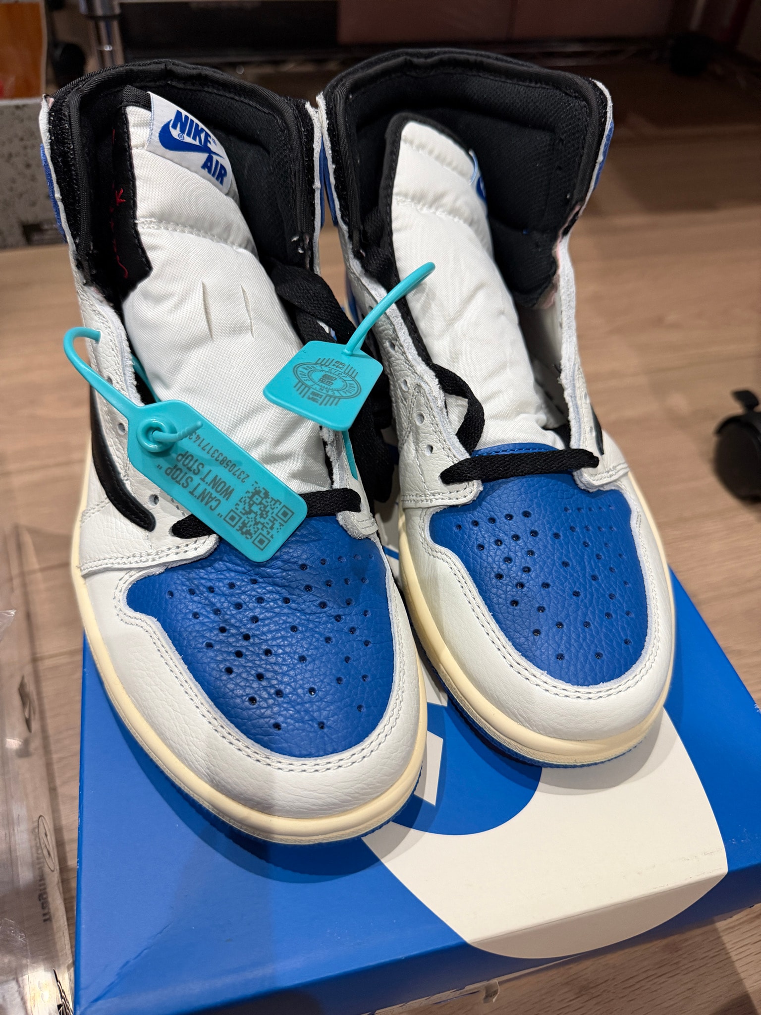 Travis Scott × fragment design × Nike Air Jordan 1 Retro High OG SP "Military Blue"
