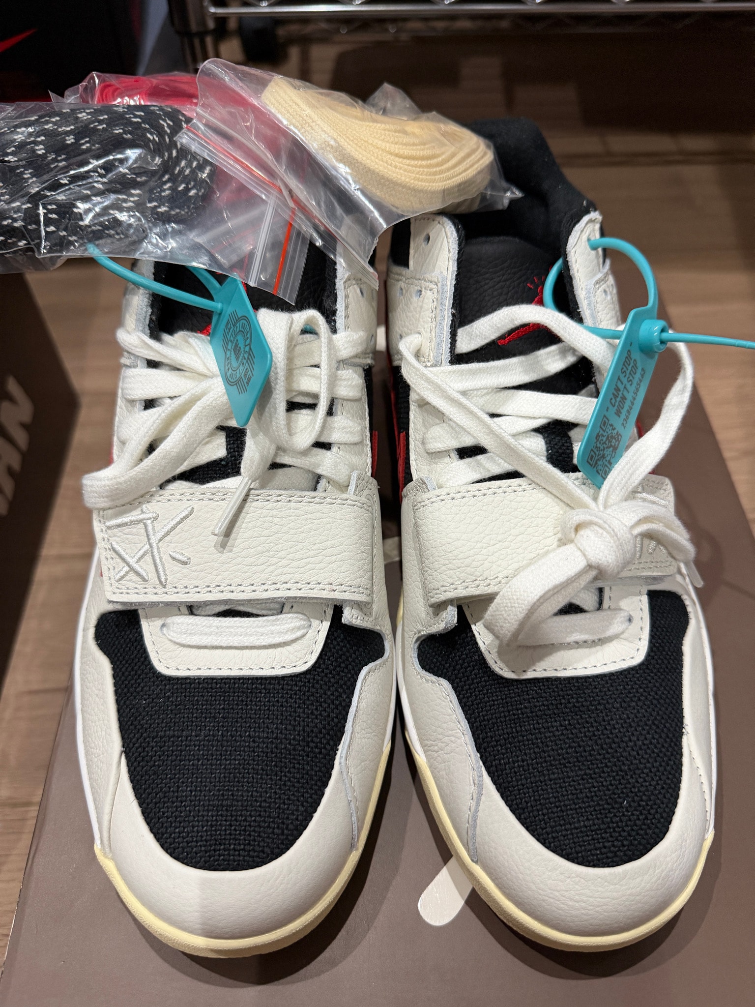 Travis Scott × Nike Jordan Jumpman Jack TR "University Red"