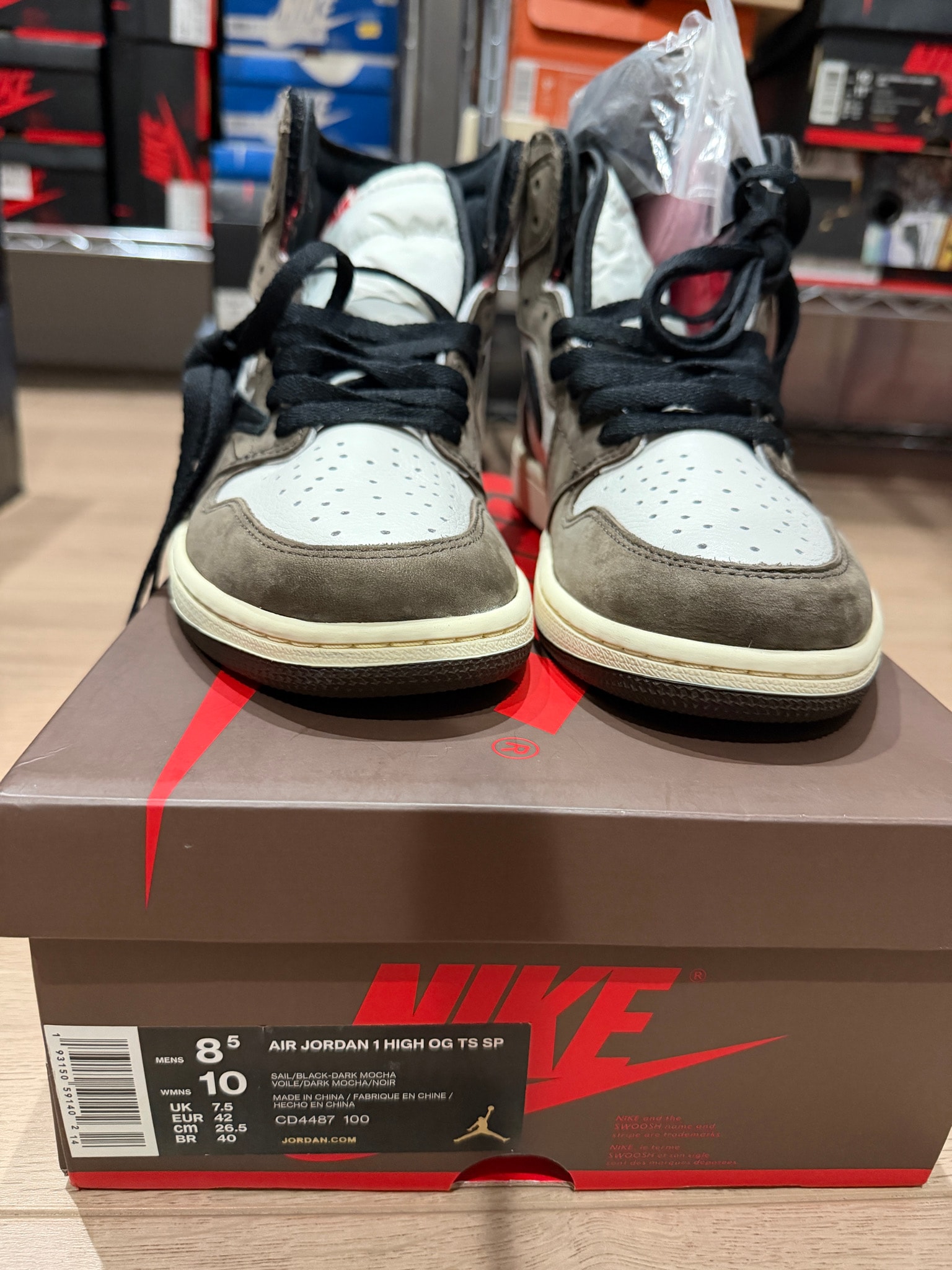 Travis Scott × Nike Air Jordan 1 Retro High OG TS SP "Sail/Dark Mocha"