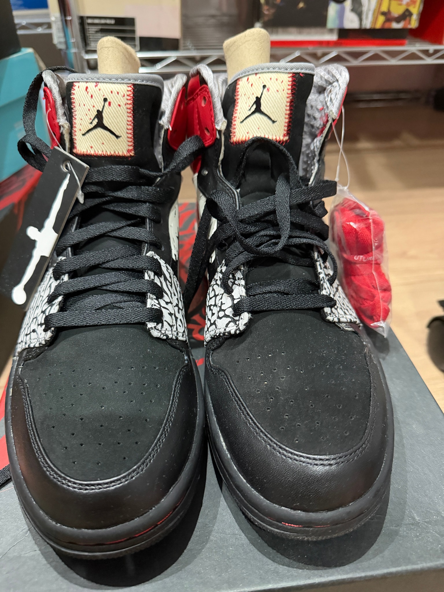 Dave White × Nike Air Jordan 1 Retro High "Wings for the Future"