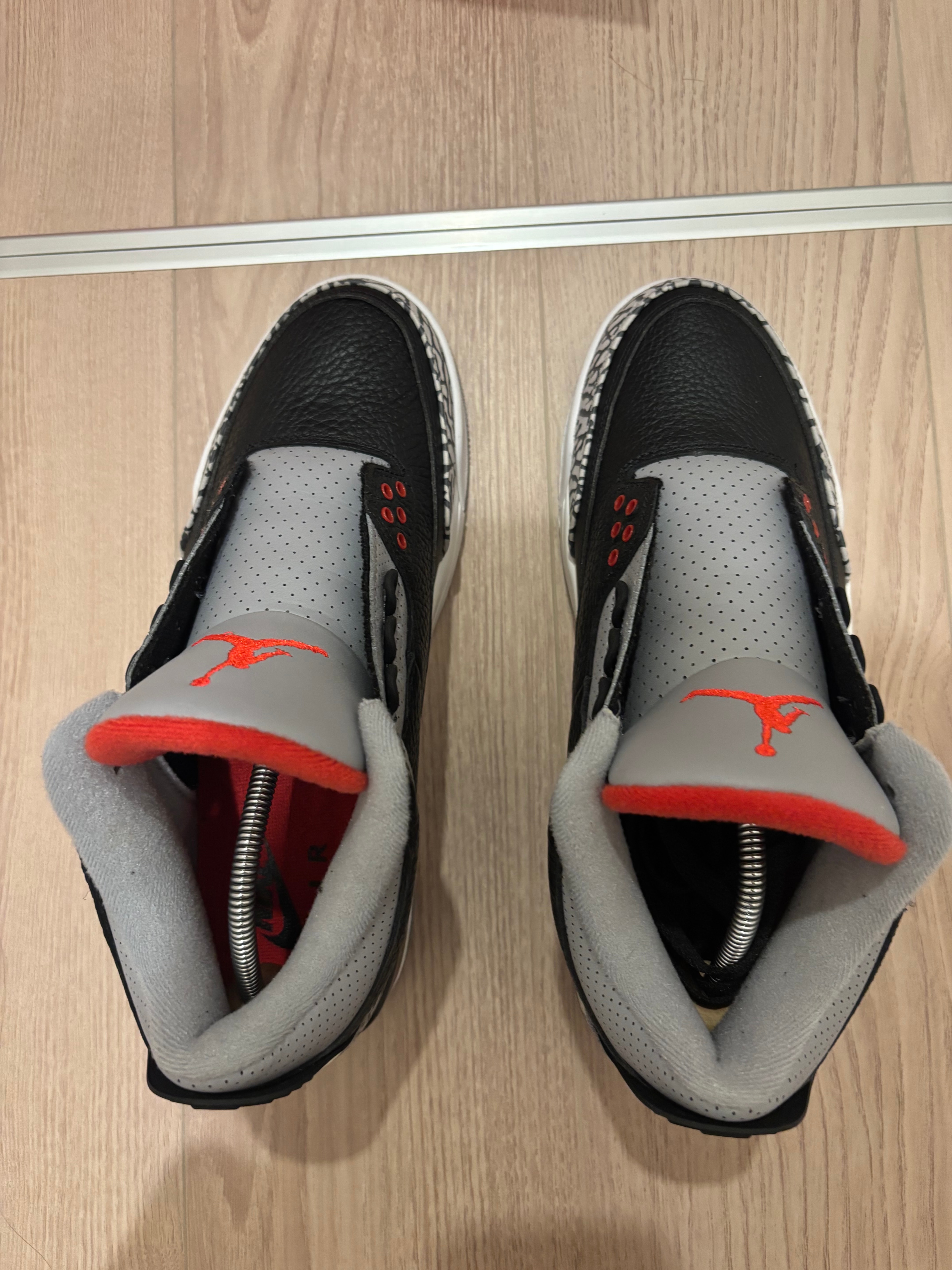 ナイキ エアジョーダン3  レトロ OG "ブラックセメント" (2018)