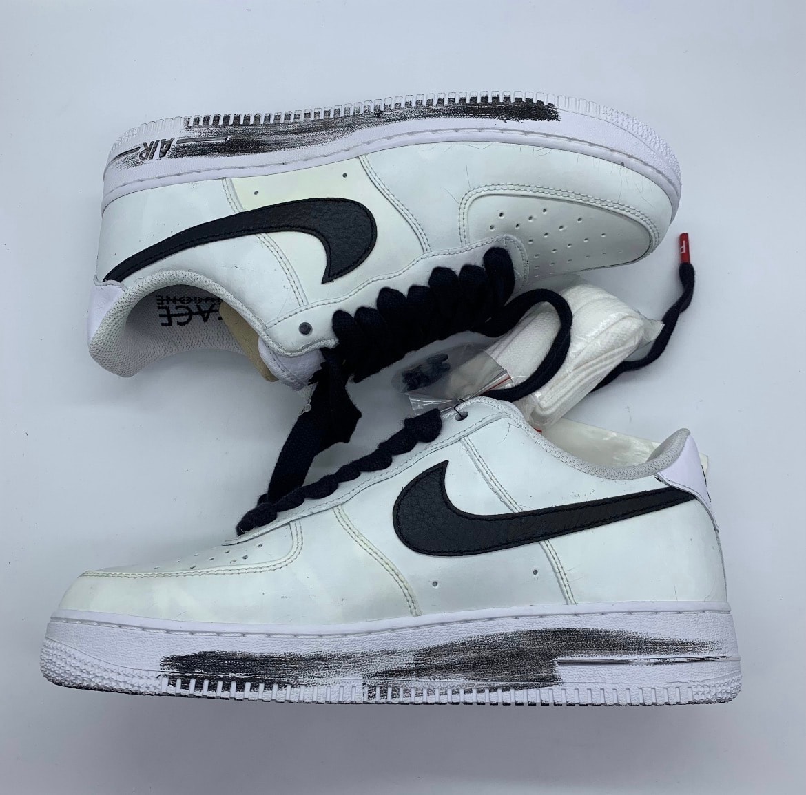 ピースマイナスワン × ナイキ エアフォース1 ロー "パラノイズ/ホワイト/ブラック" / ジードラゴン