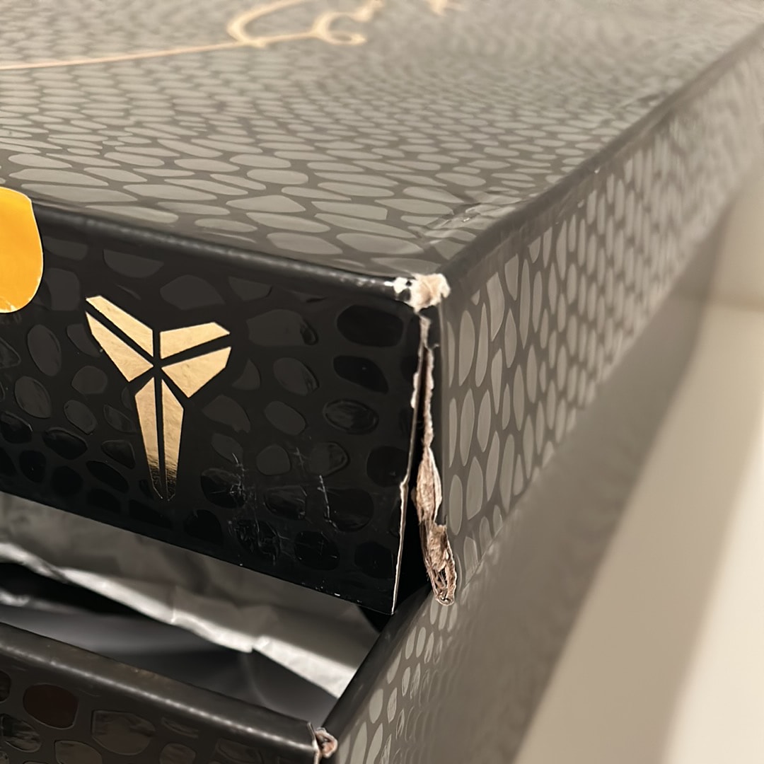 ナイキ コービー3 プロトロ "ヘイロー" (HM4351-100/HQ9153-100)