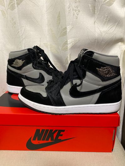 Nike Women's Air Jordan 1 Retro High OG "Medium Grey"