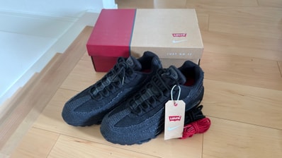 Levi's × Nike Air Max 95 OG "Denim Black"