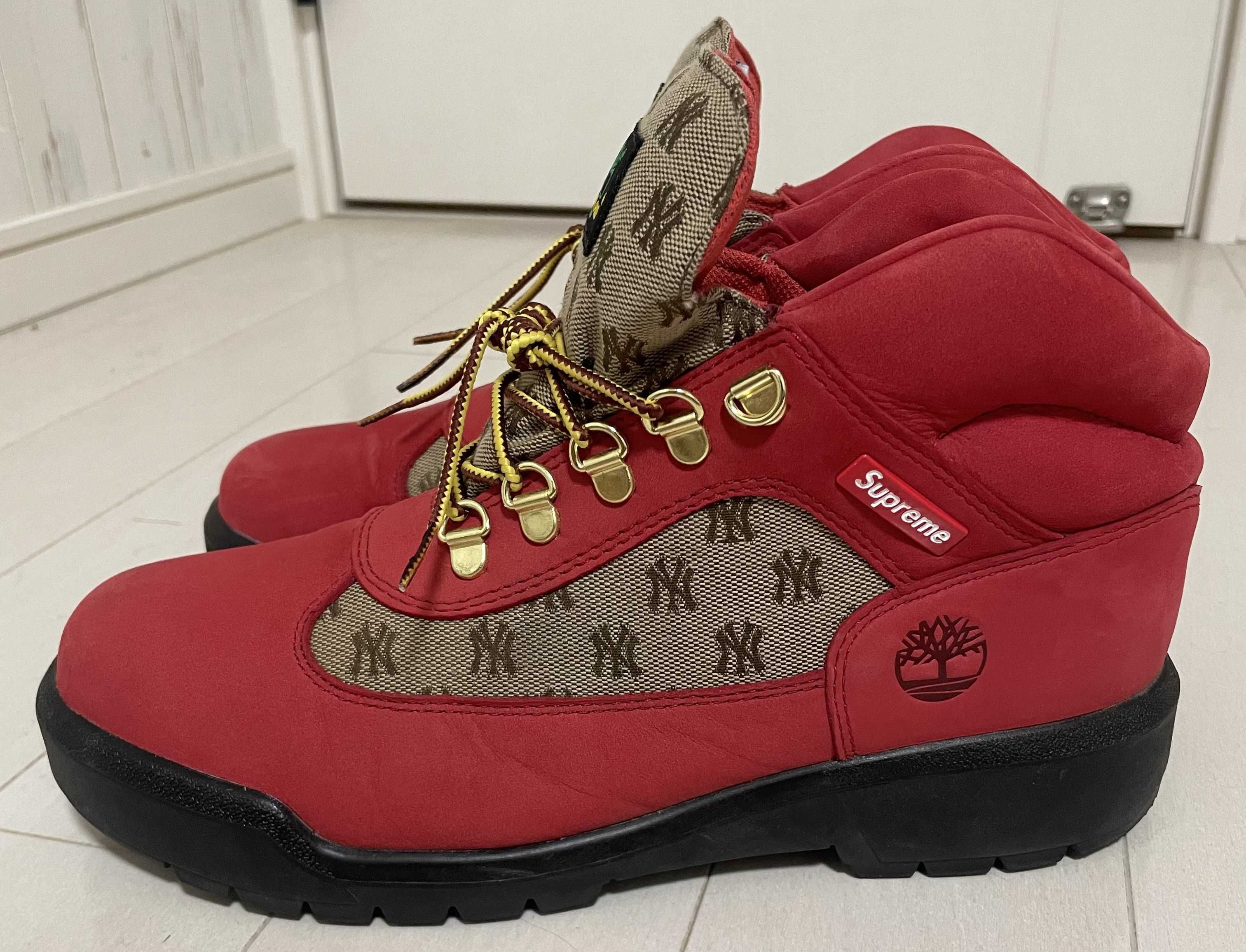 Supreme × Timberland Field Boot "Red"