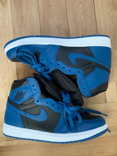 Nike Air Jordan 1 Retro High OG "Dark Marina Blue"