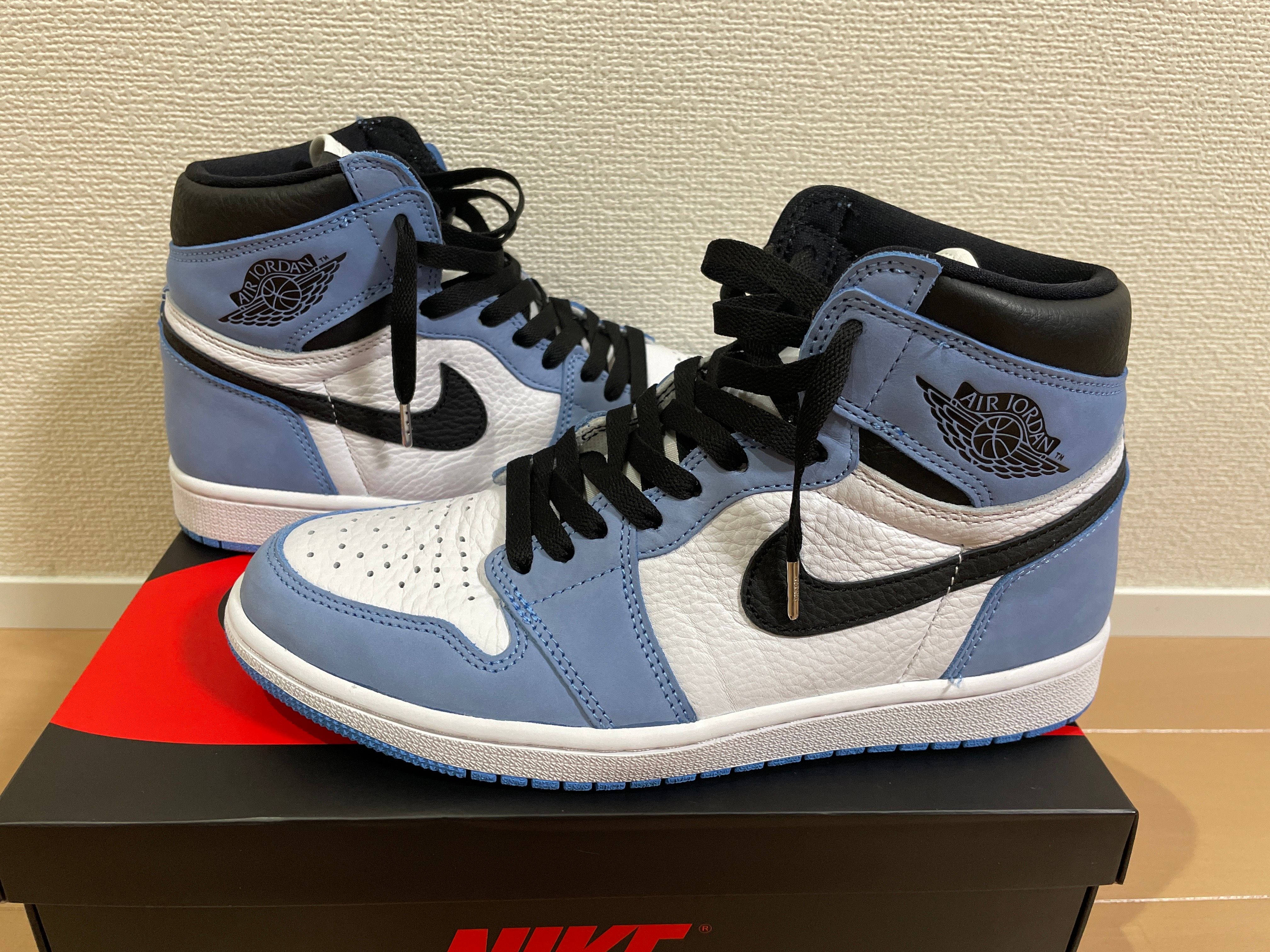 Nike Air Jordan 1 High OG "University Blue"