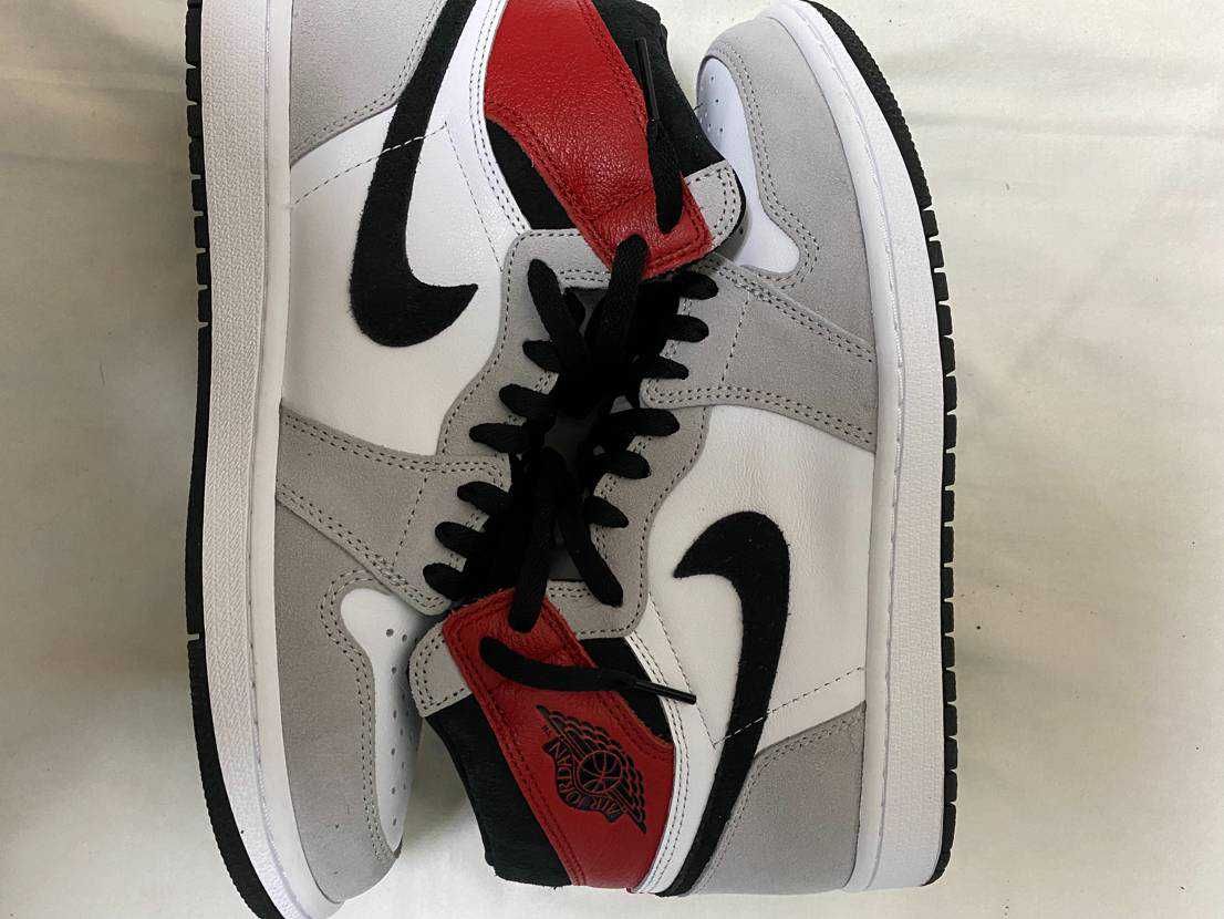 Nike Air Jordan 1 High OG "White/Black/Light Smoke Grey"