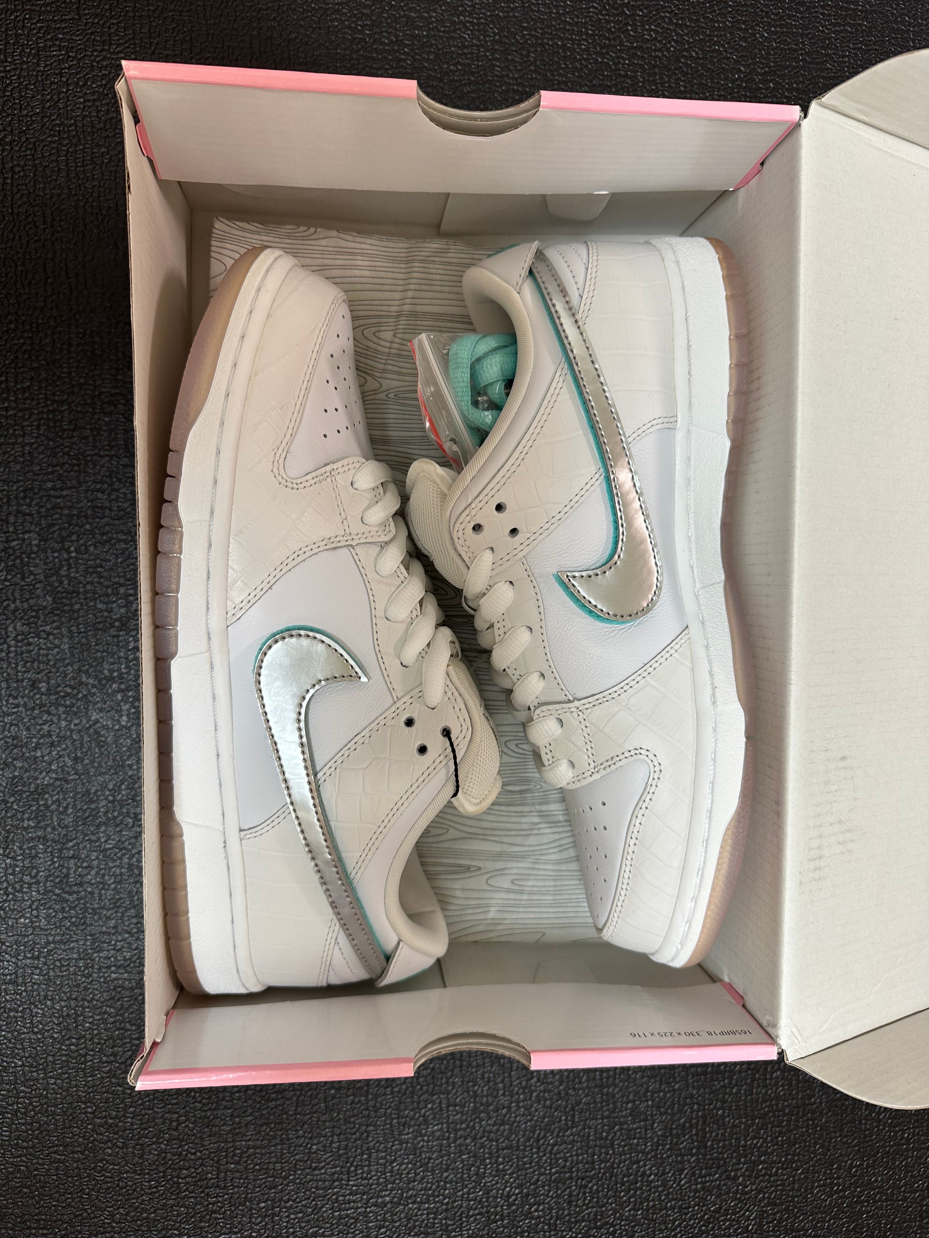 Diamond Supply Co. × Nike SB Dunk Low Pro "White"