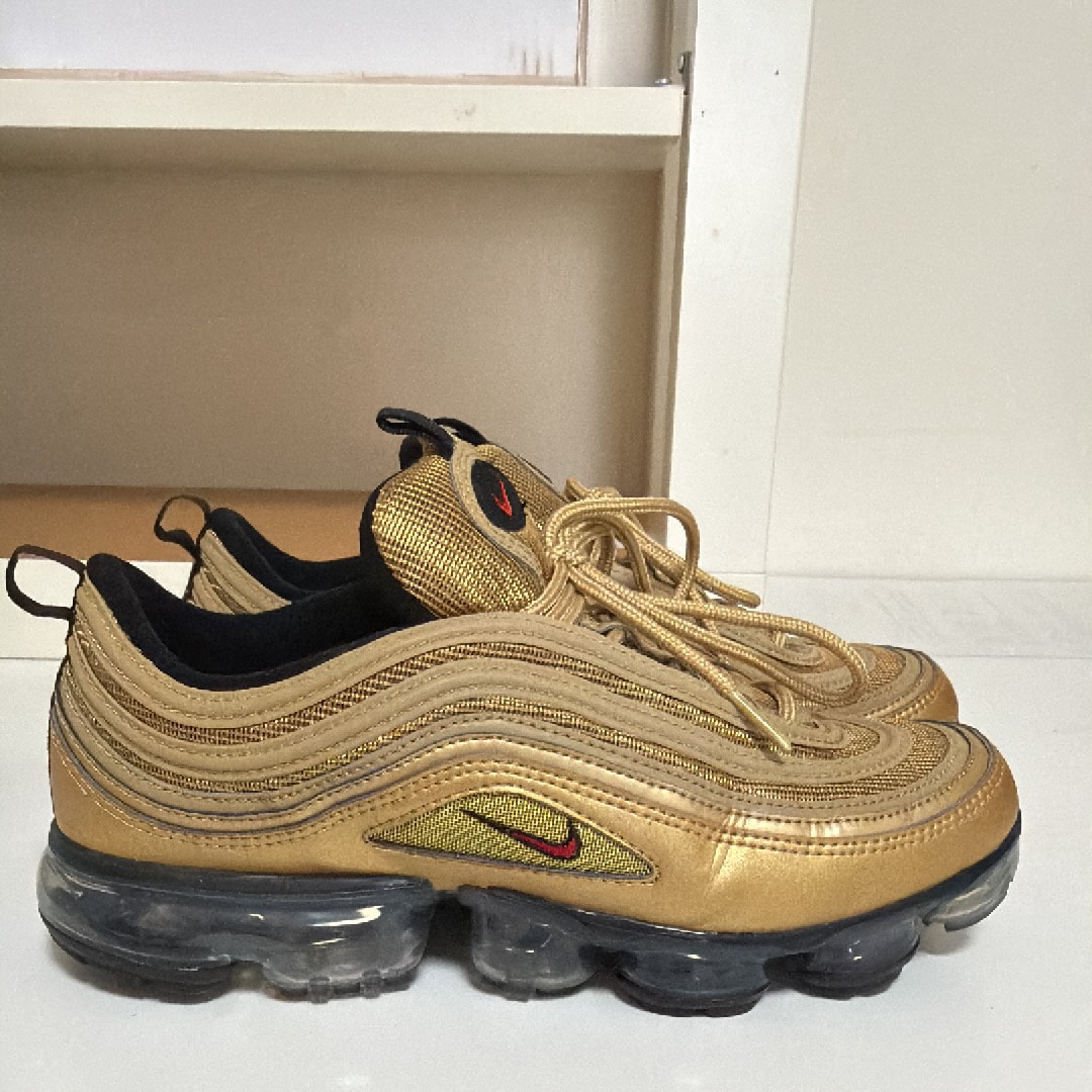 ナイキ エアヴェイパーマックス97 "メタリックゴールド"
