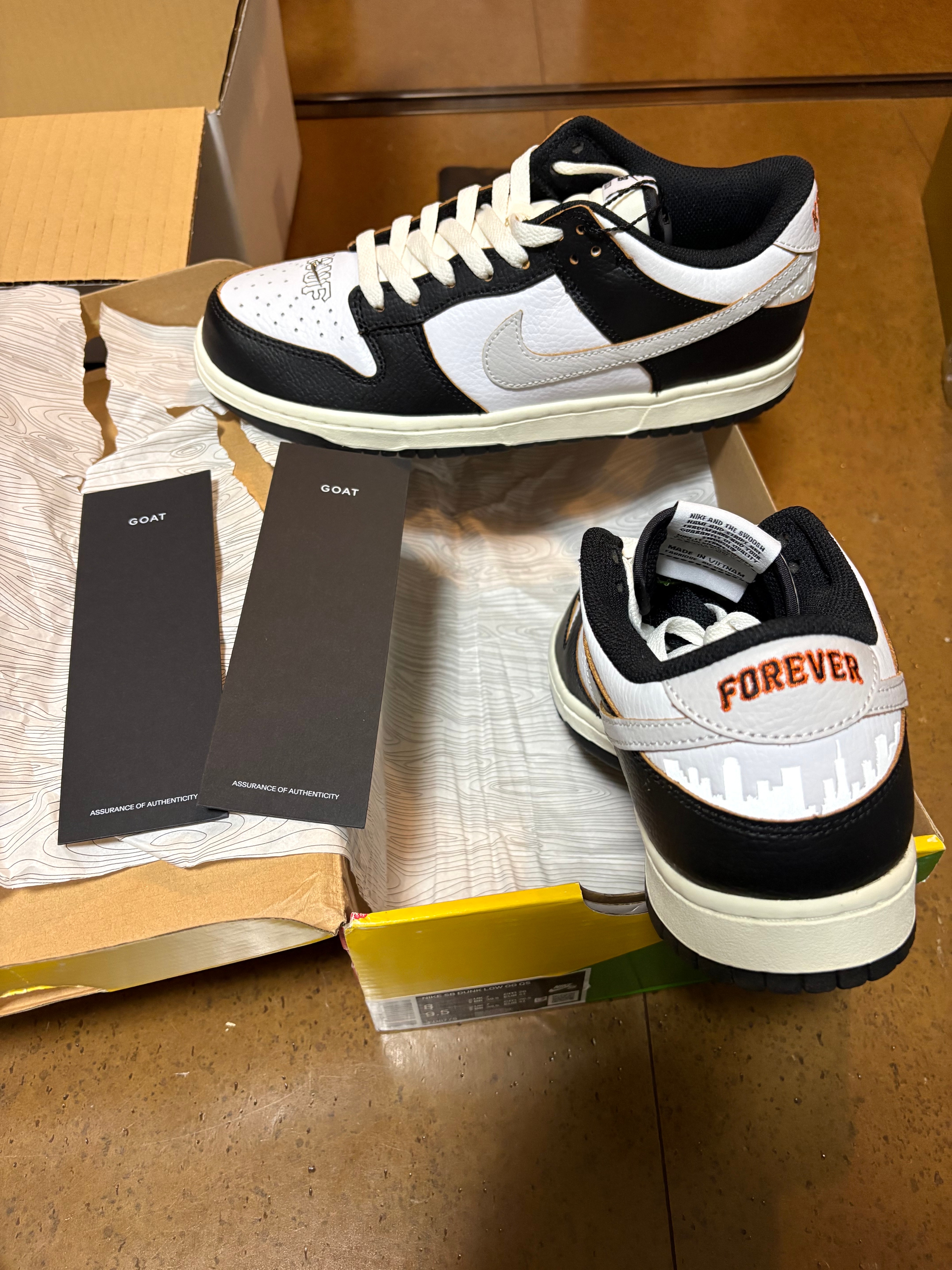 HUF × Nike SB Dunk Low "San Francisco"