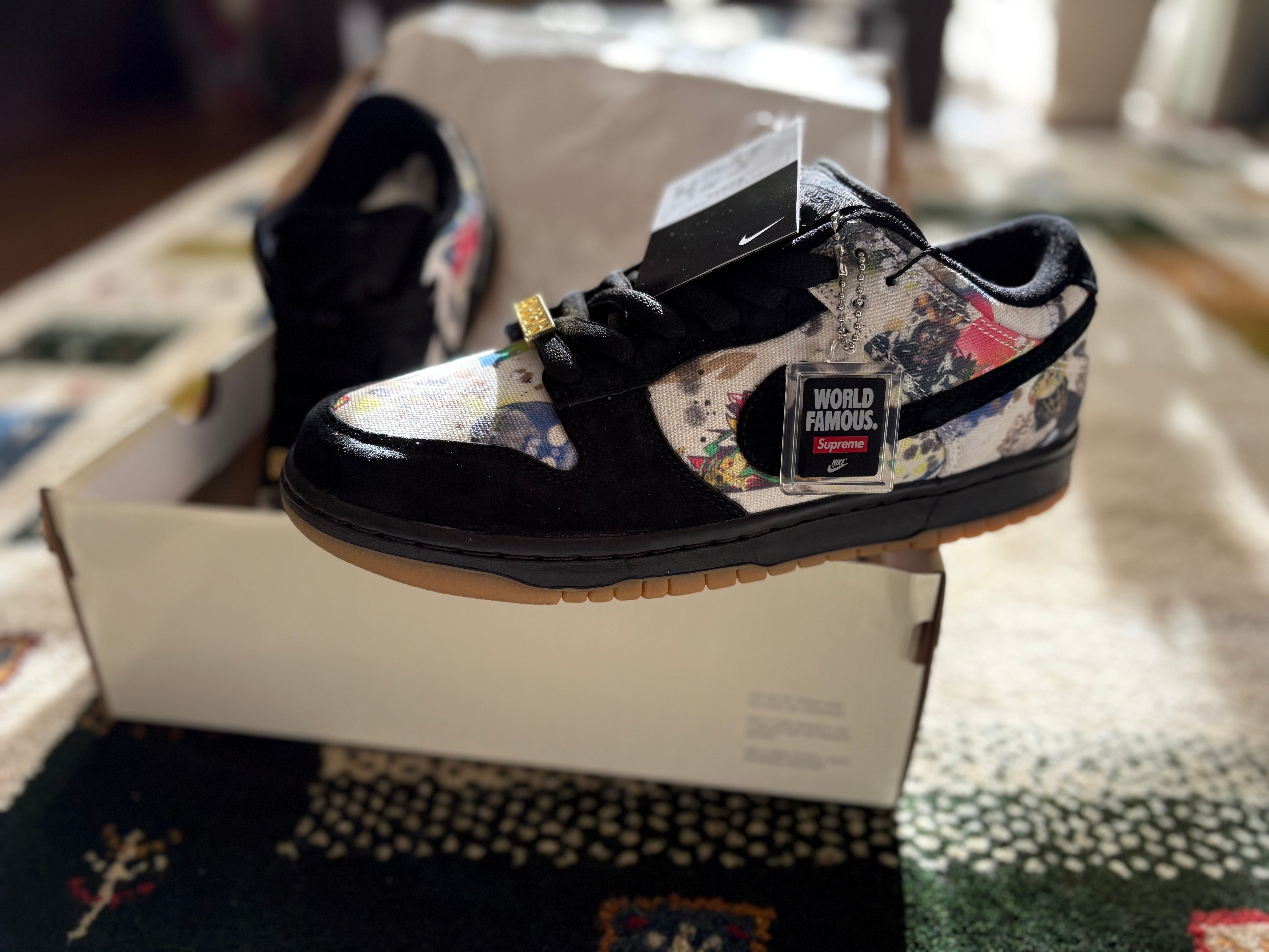 シュプリーム × ナイキ SB ダンク ロー 