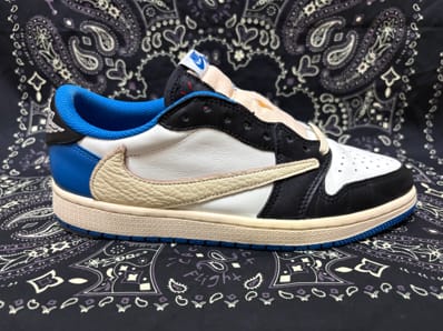 Travis Scott × fragment design × Nike Air Jordan 1 Low OG SP "Military Blue"