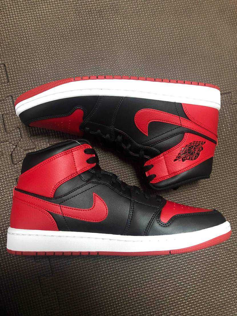 Nike Air Jordan 1 Mid "Bred"