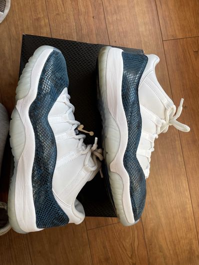 AIR JORDAN 11 LOW "SNAKESKIN"