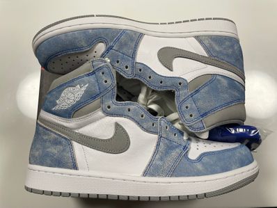 Nike Air Jordan 1 High OG "Hyper Royal"