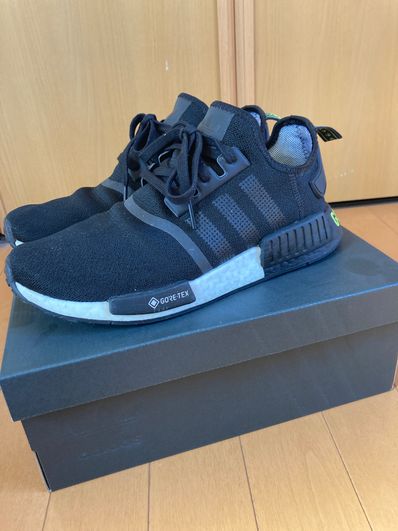 adidas NMD R1 Gore-tex "Core Black Solar Yellow"