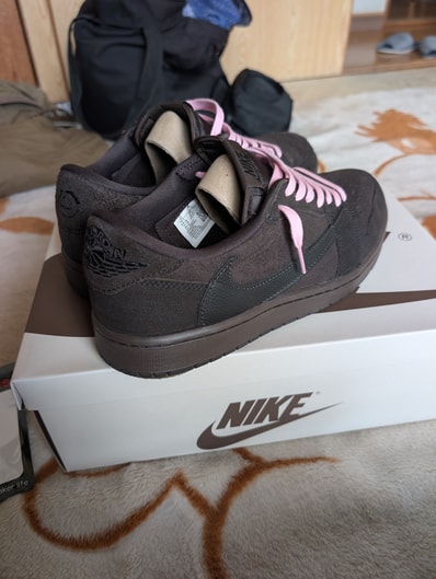 Travis Scott × Nike Air Jordan 1 Low OG SP "Velvet Brown and Dark Mocha"