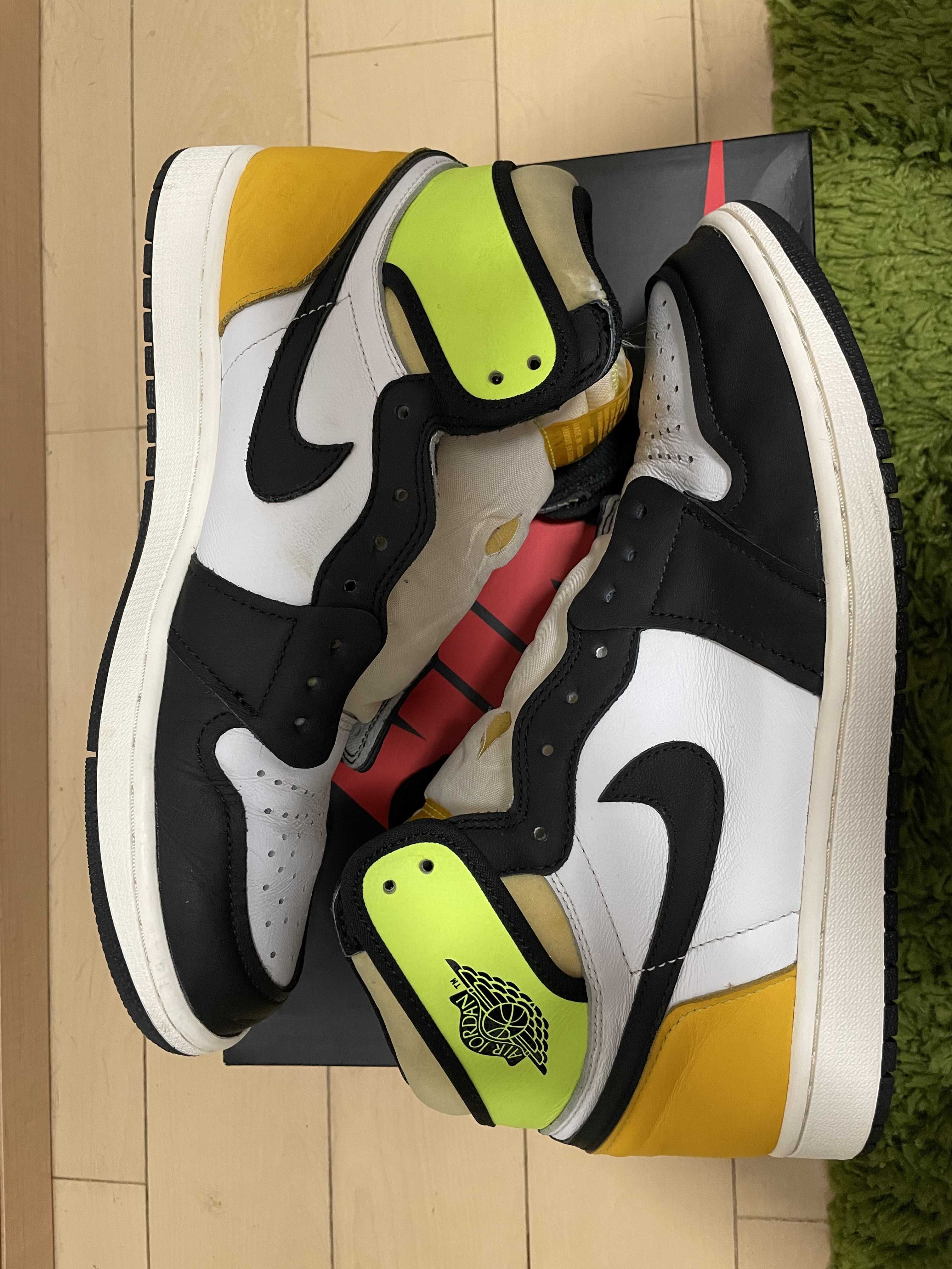 Nike Air Jordan 1 High OG "Volt Gold"