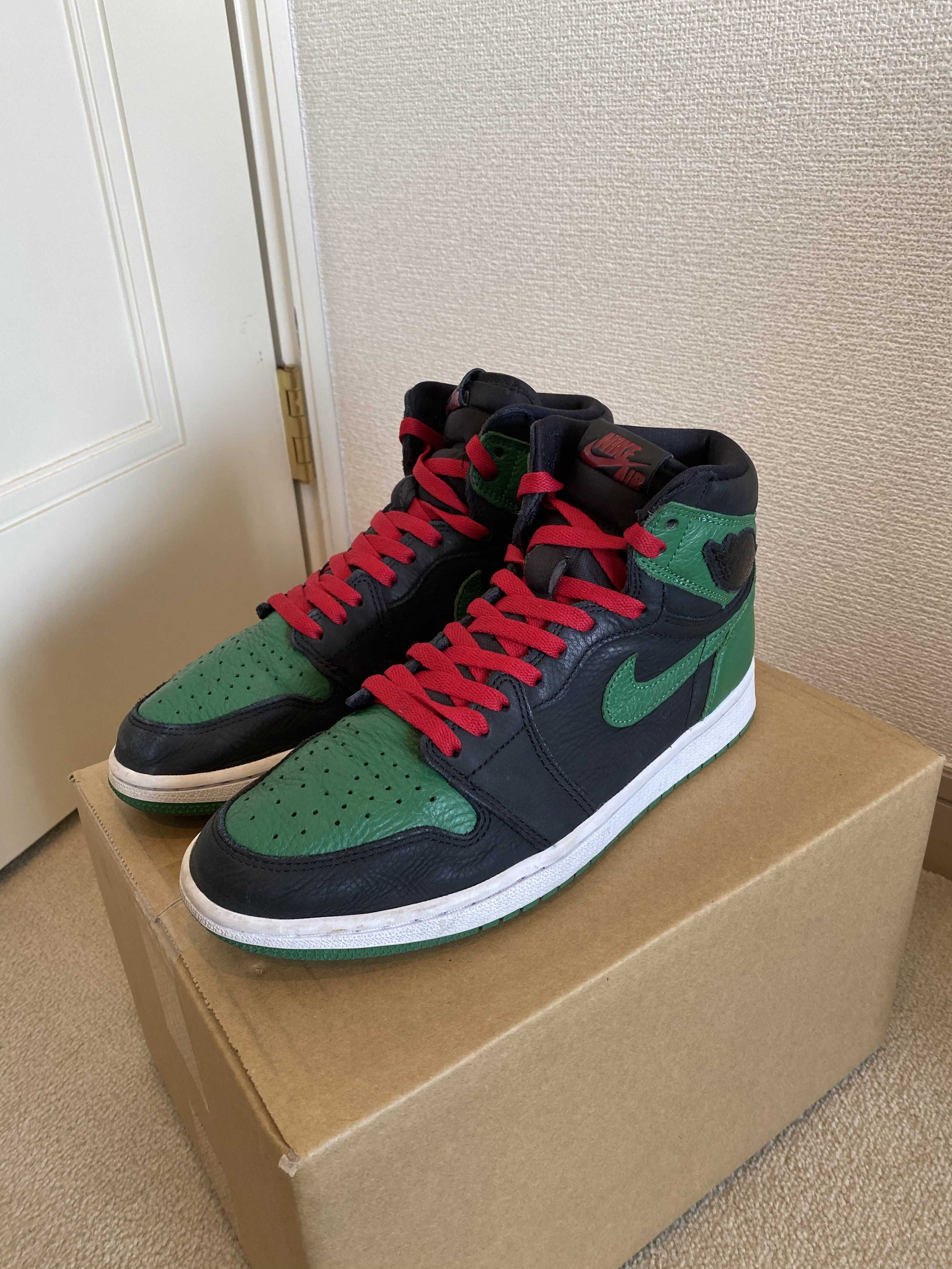 Nike Air Jordan 1 Retro High OG "Black/Pine Green" (2020)