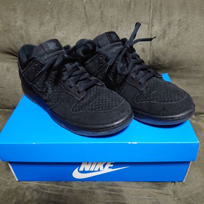 UNDEFEATED × Nike Dunk Low SP "5 ON IT"